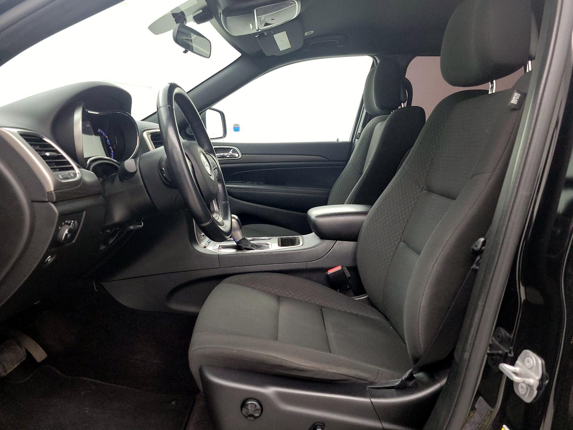 Thumbnail: 2018 Jeep Grand Cherokee - 11