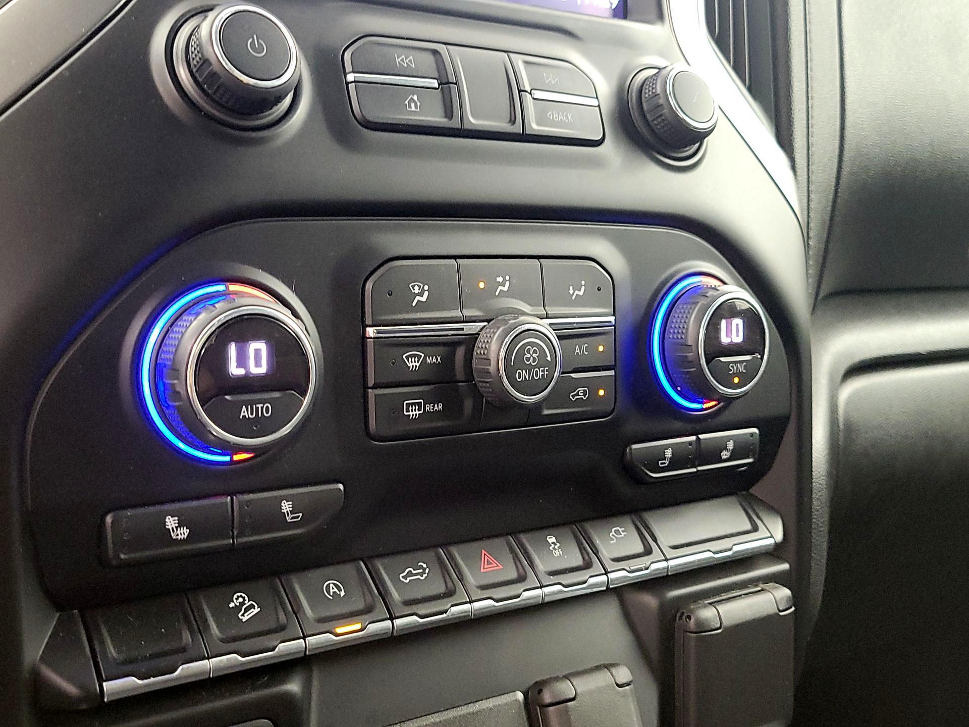 Thumbnail: 2019 Chevrolet Silverado 1500 - 16