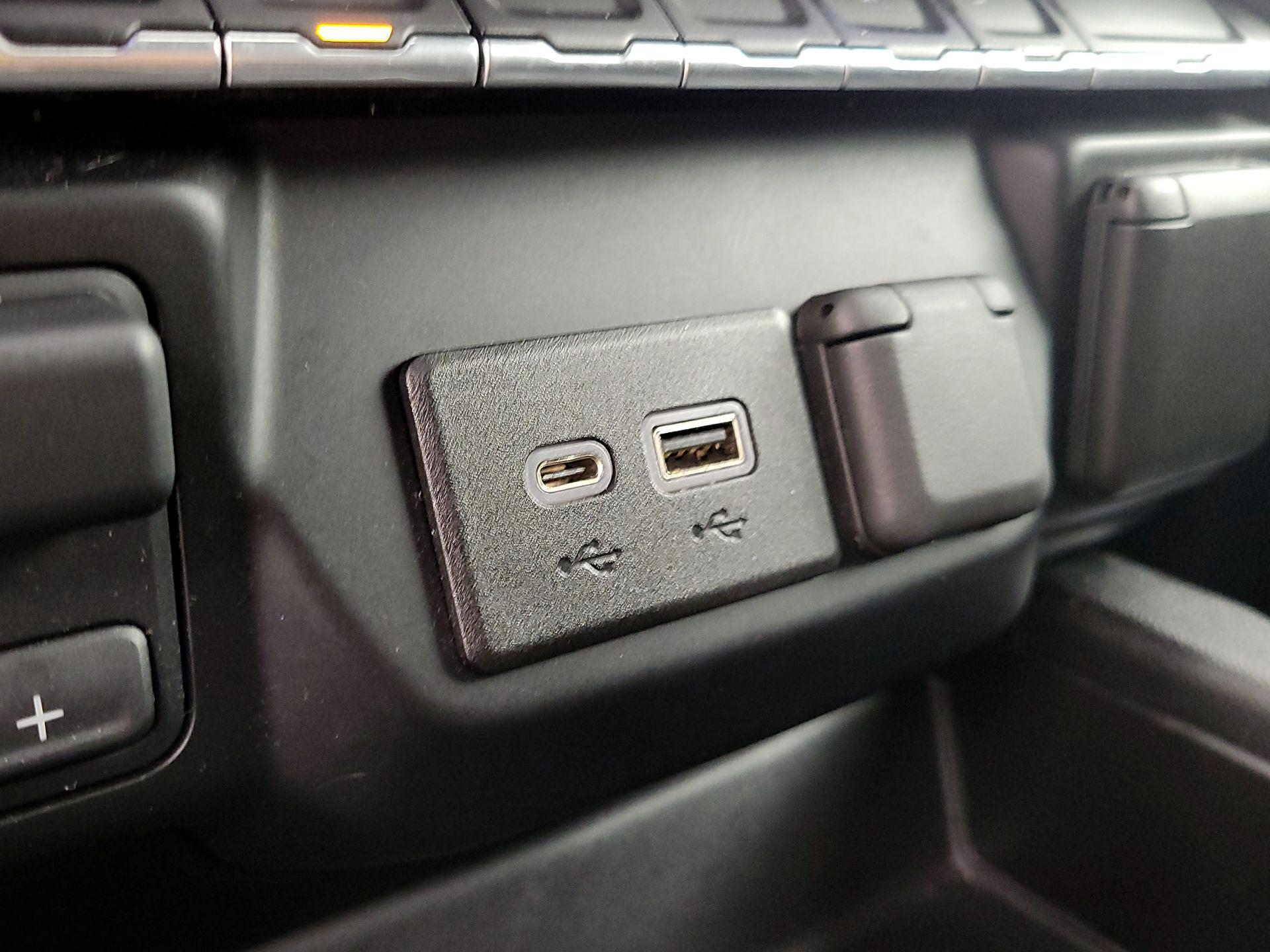 Thumbnail: 2019 Chevrolet Silverado 1500 - 18