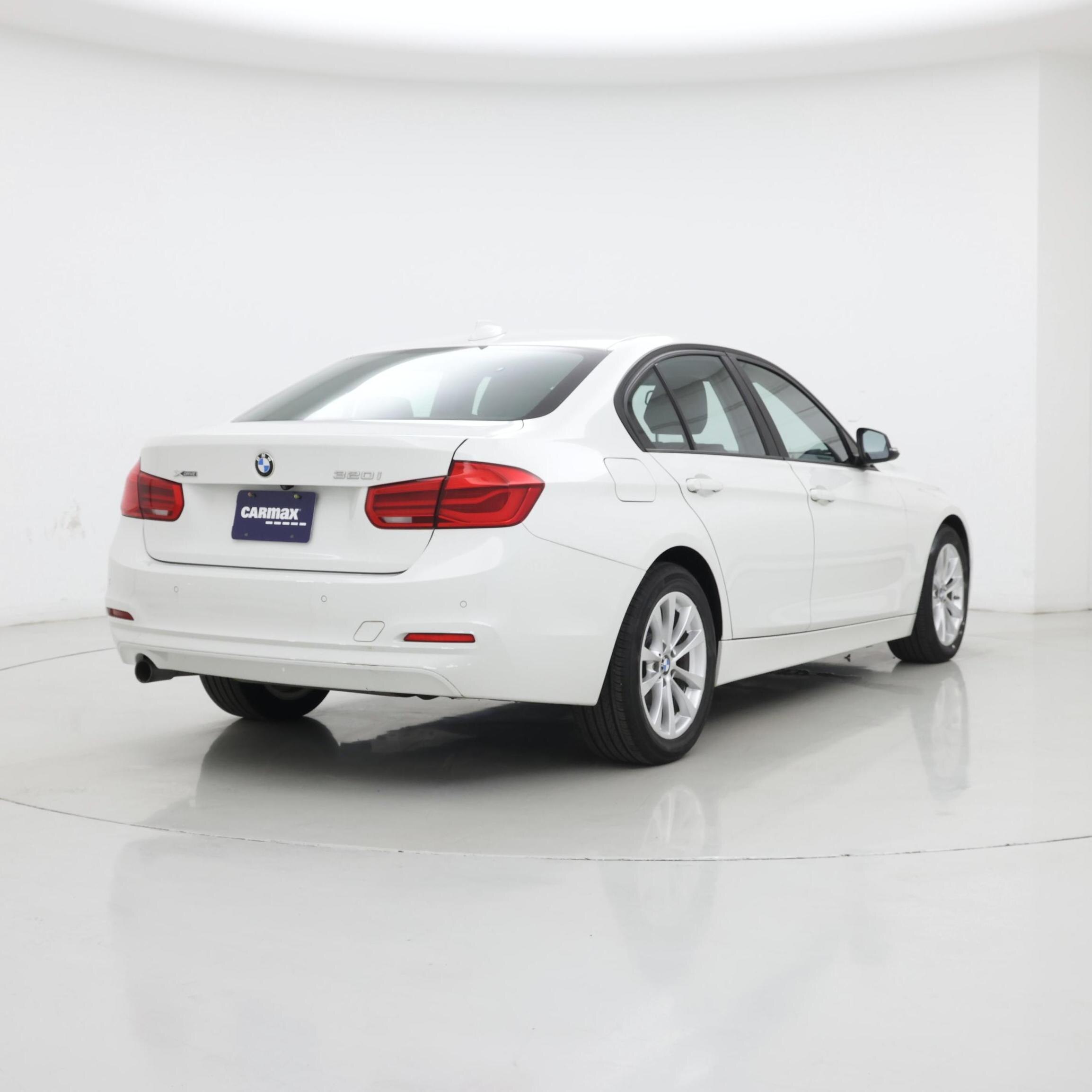 Thumbnail: 2016 BMW 3 Series - 8
