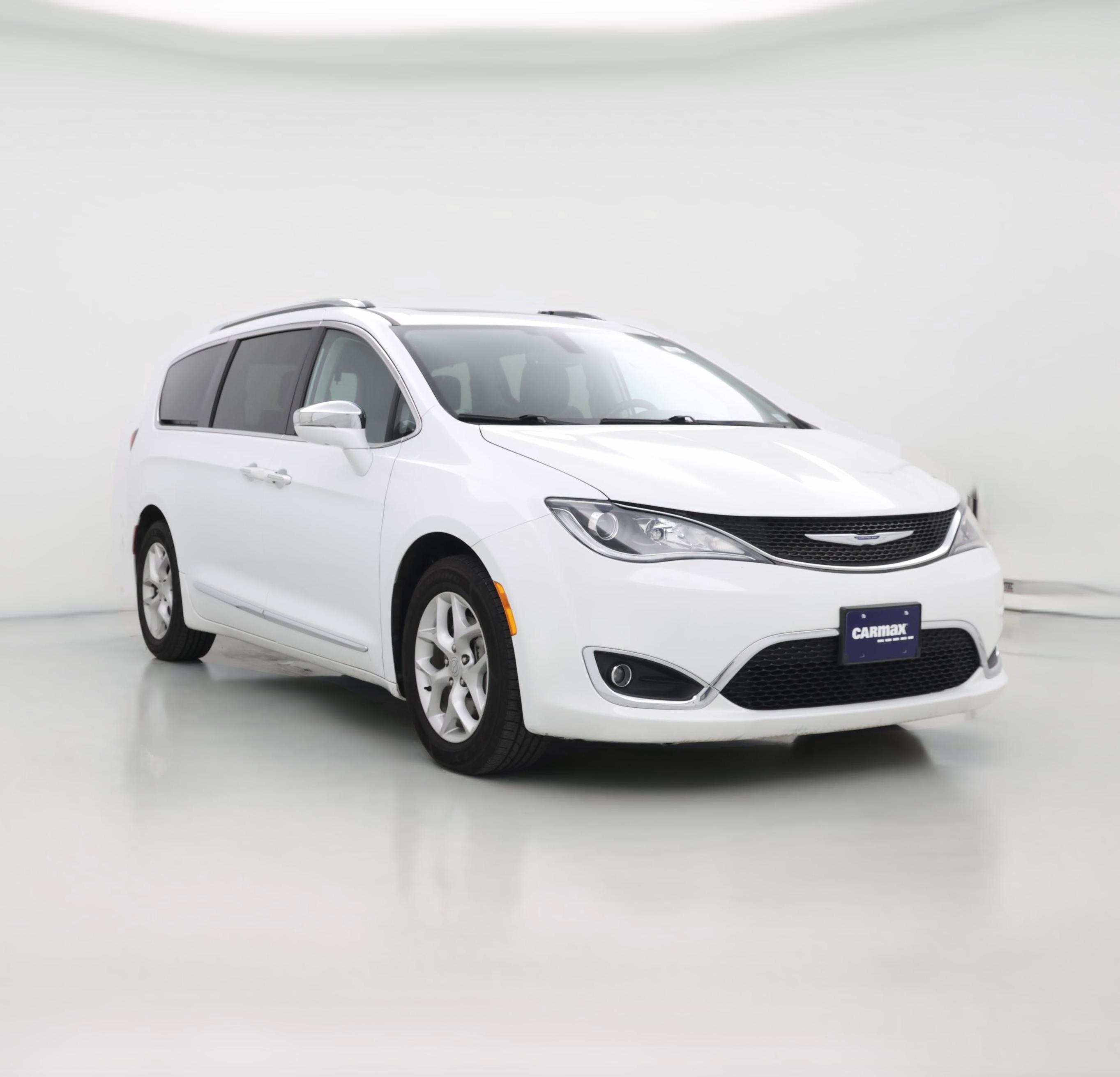 Thumbnail: 2019 Chrysler Pacifica - 1