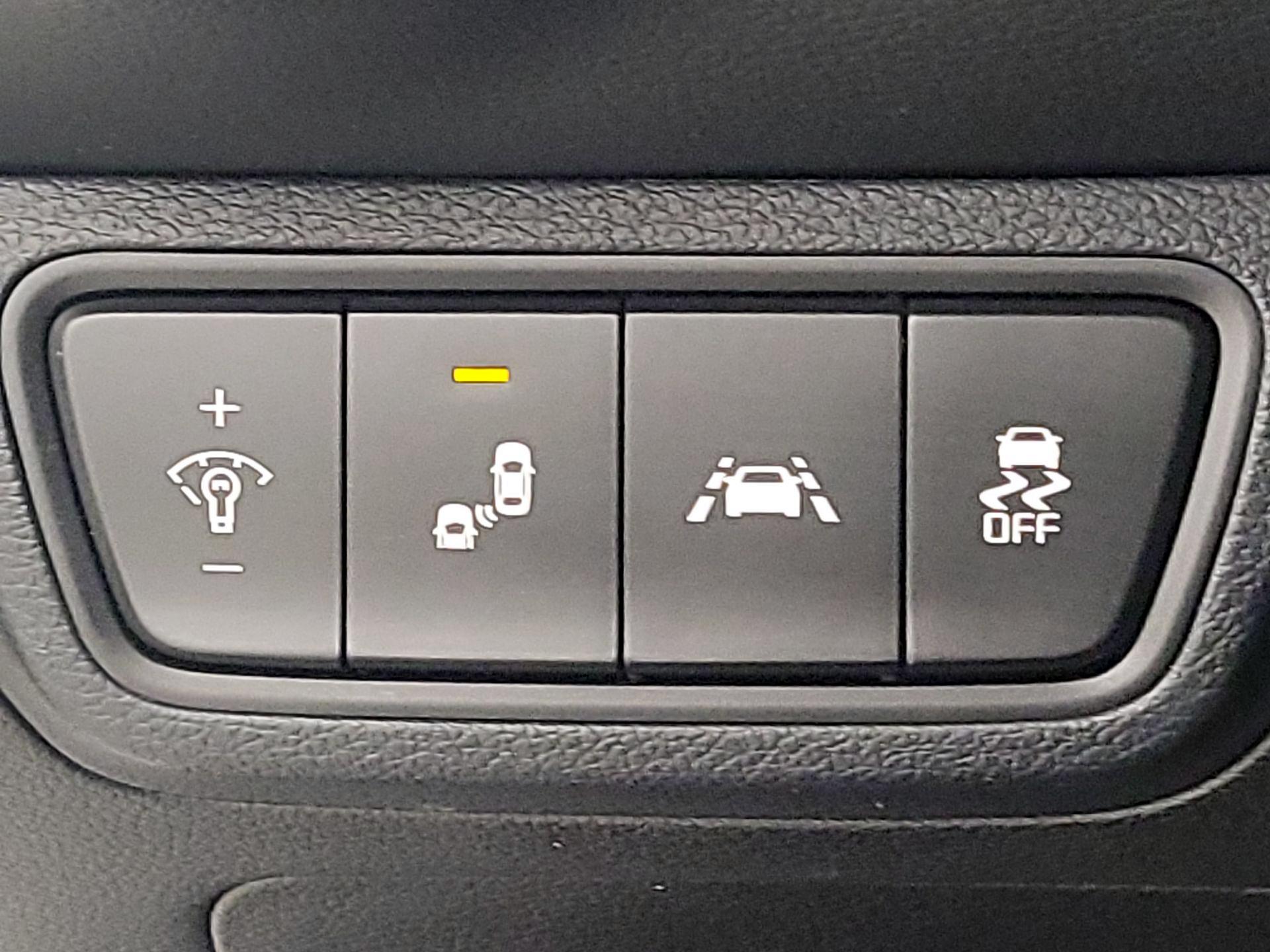 Thumbnail: 2021 Kia Forte - 13