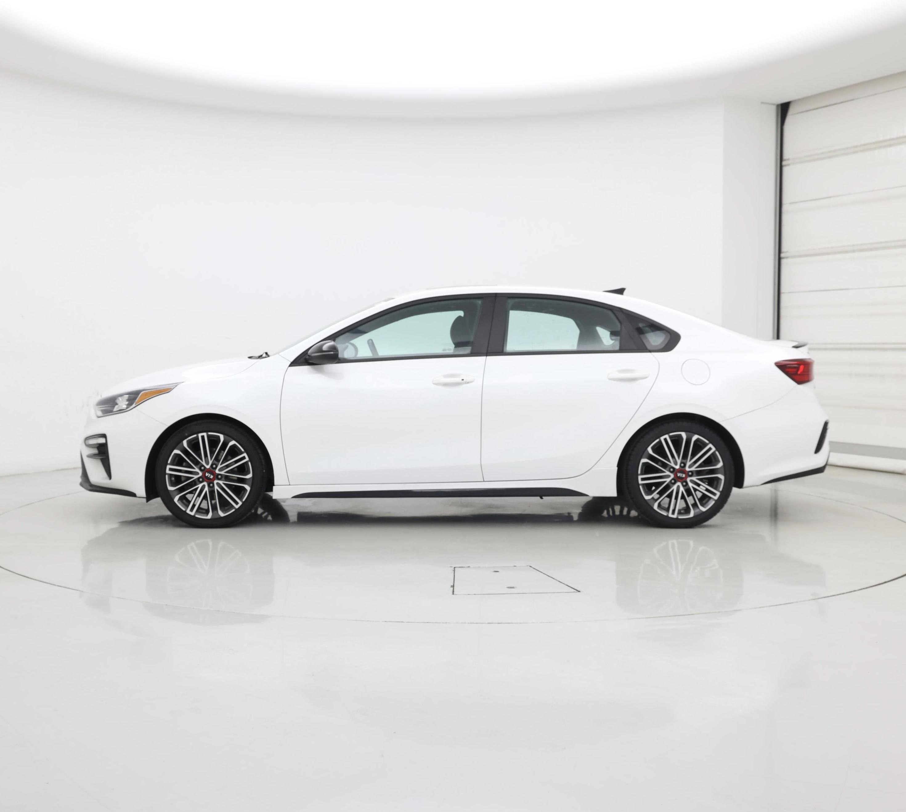 Thumbnail: 2021 Kia Forte - 3