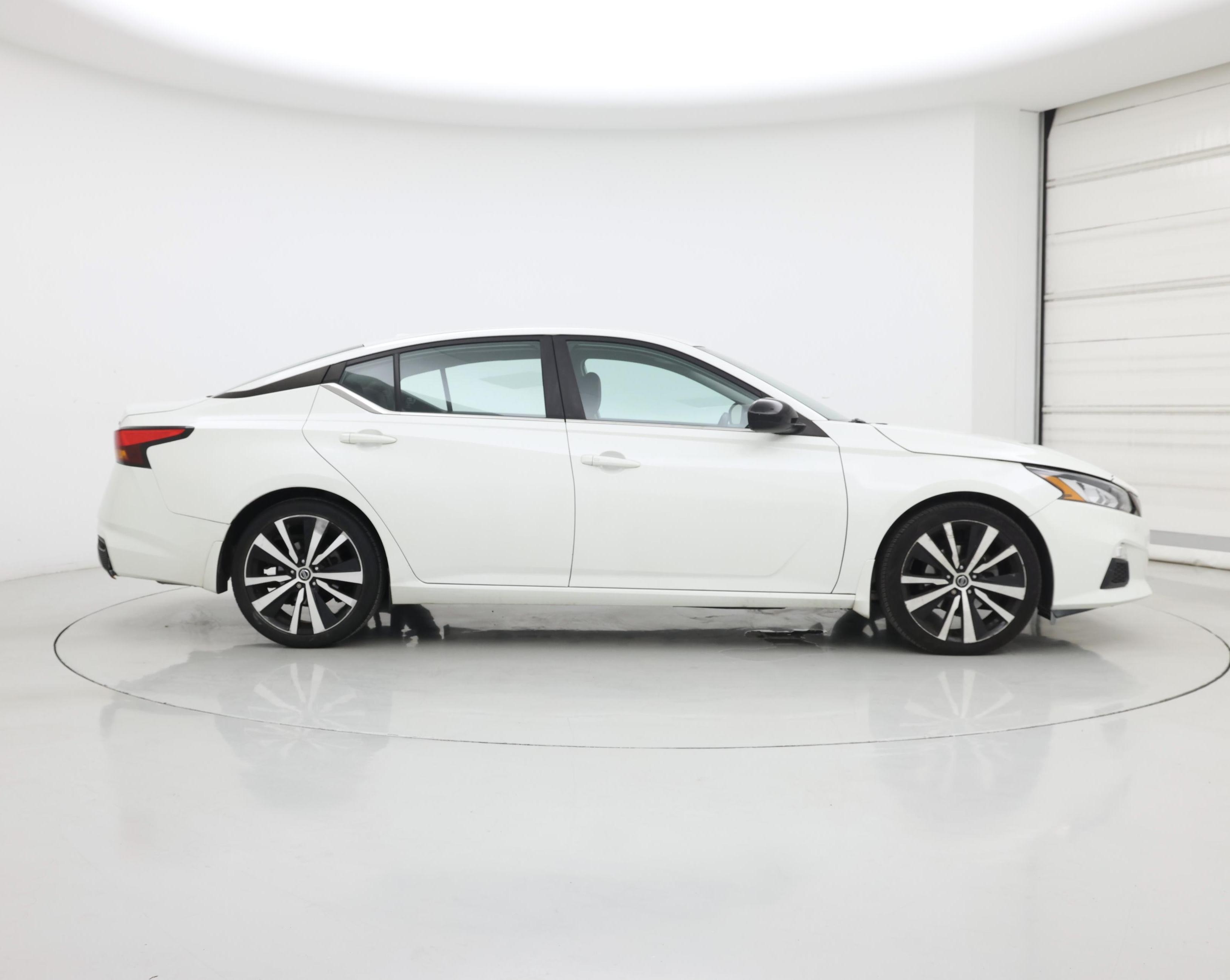 Thumbnail: 2020 Nissan Altima - 7