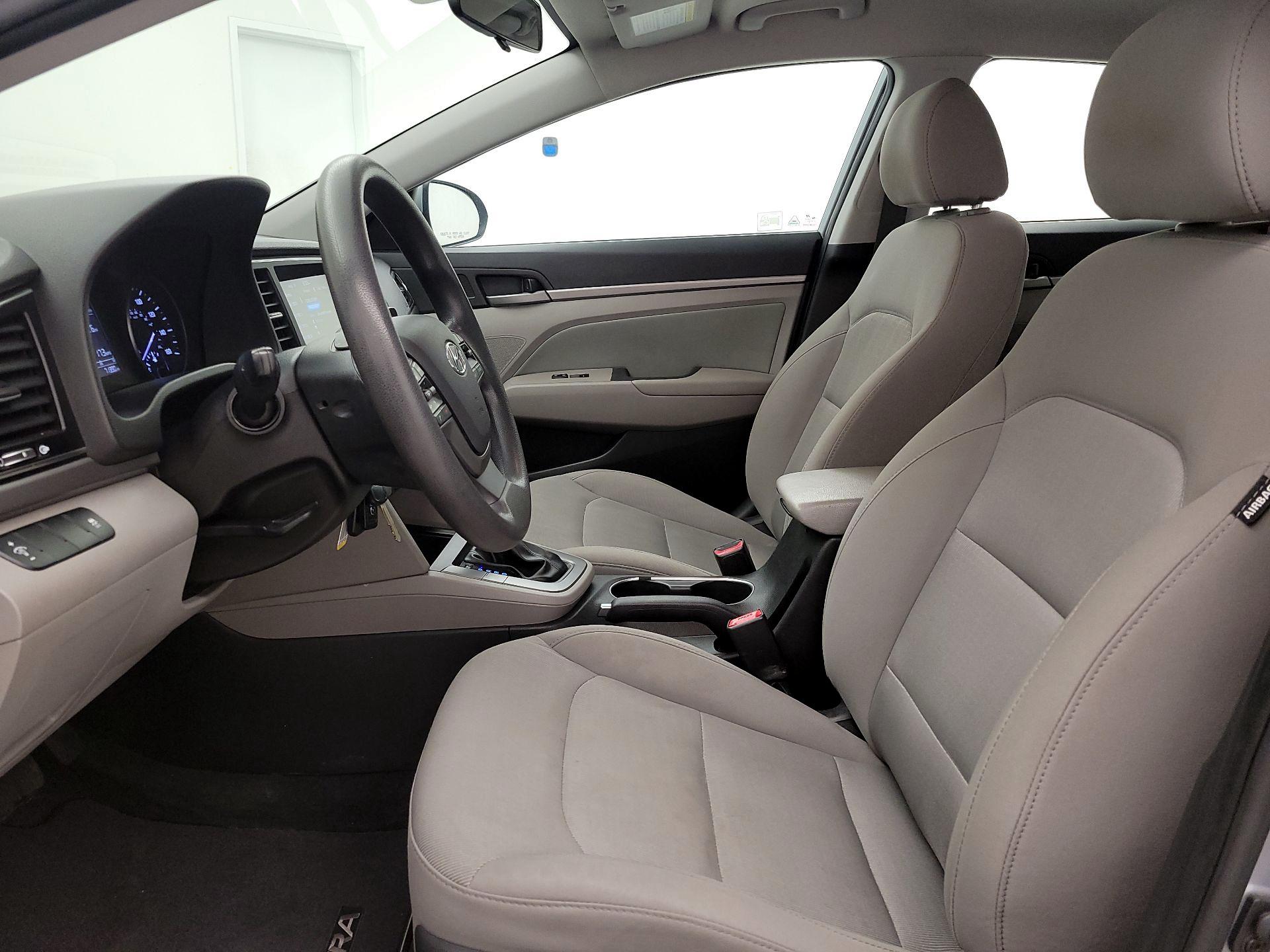 Thumbnail: 2017 Hyundai Elantra - 11