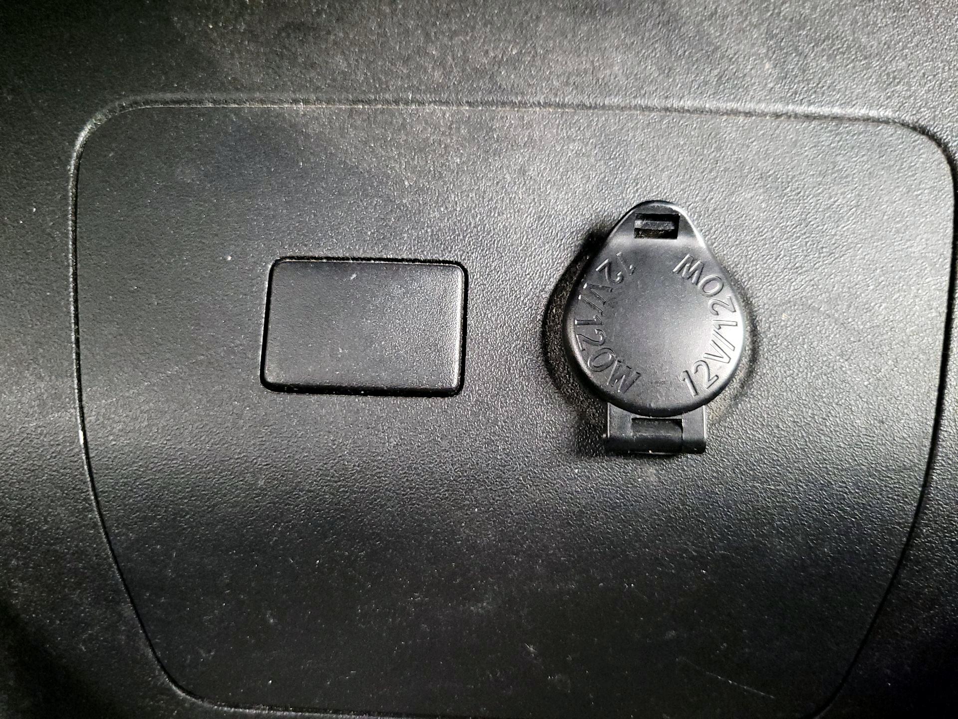 Thumbnail: 2013 Toyota Prius - 19