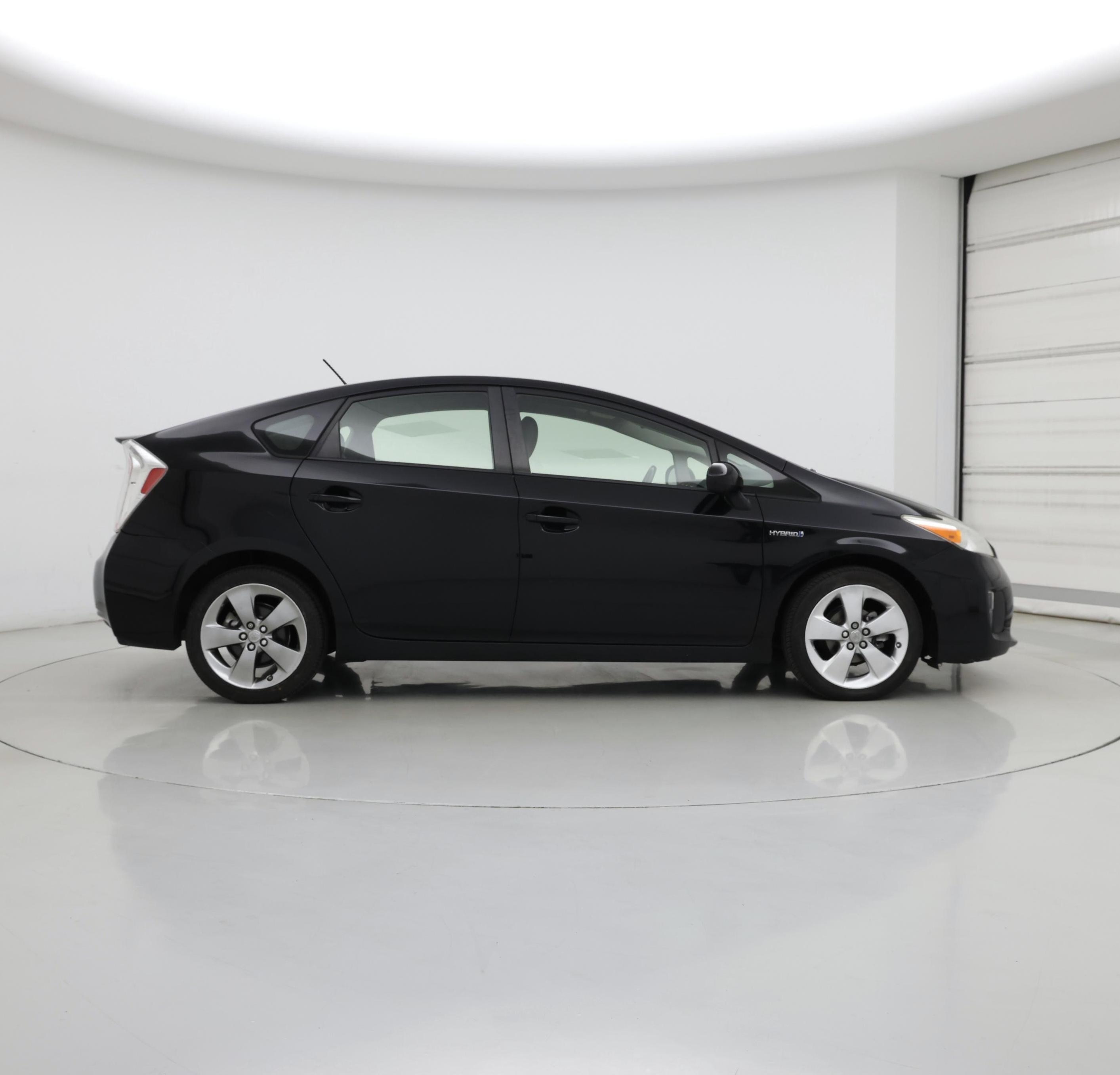 Thumbnail: 2013 Toyota Prius - 7