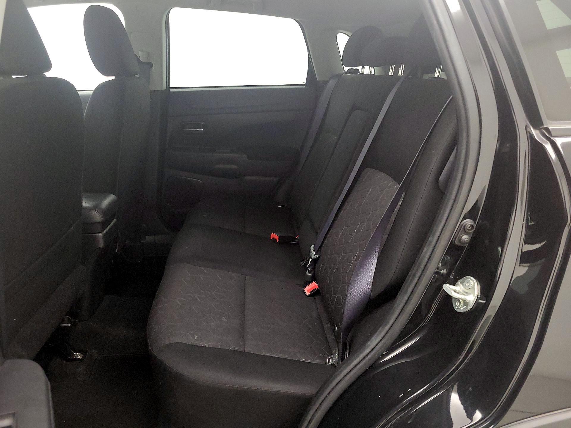 Thumbnail: 2021 Mitsubishi Outlander Sport - 19