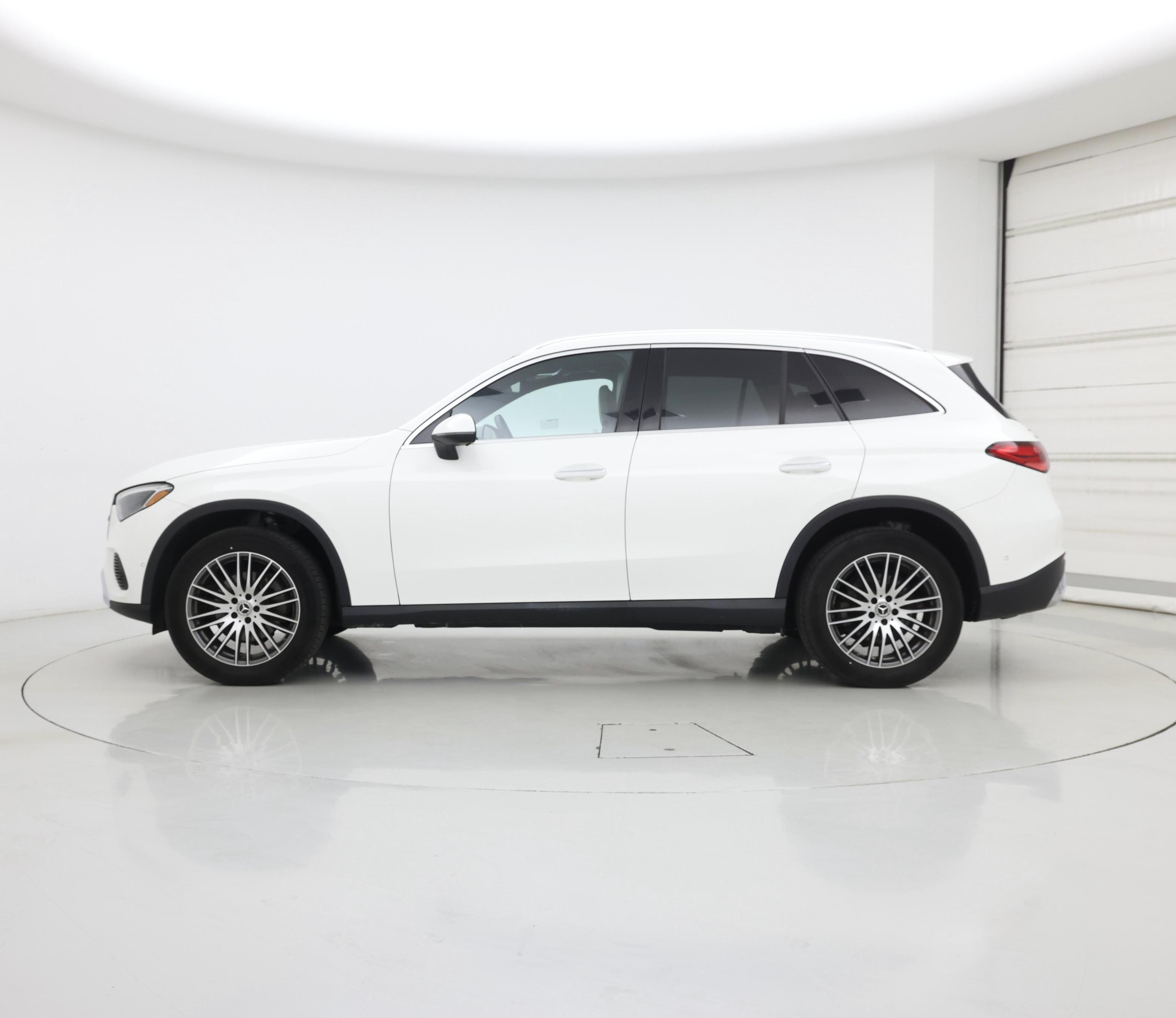 Thumbnail: 2024 Mercedes-Benz GLC - 3