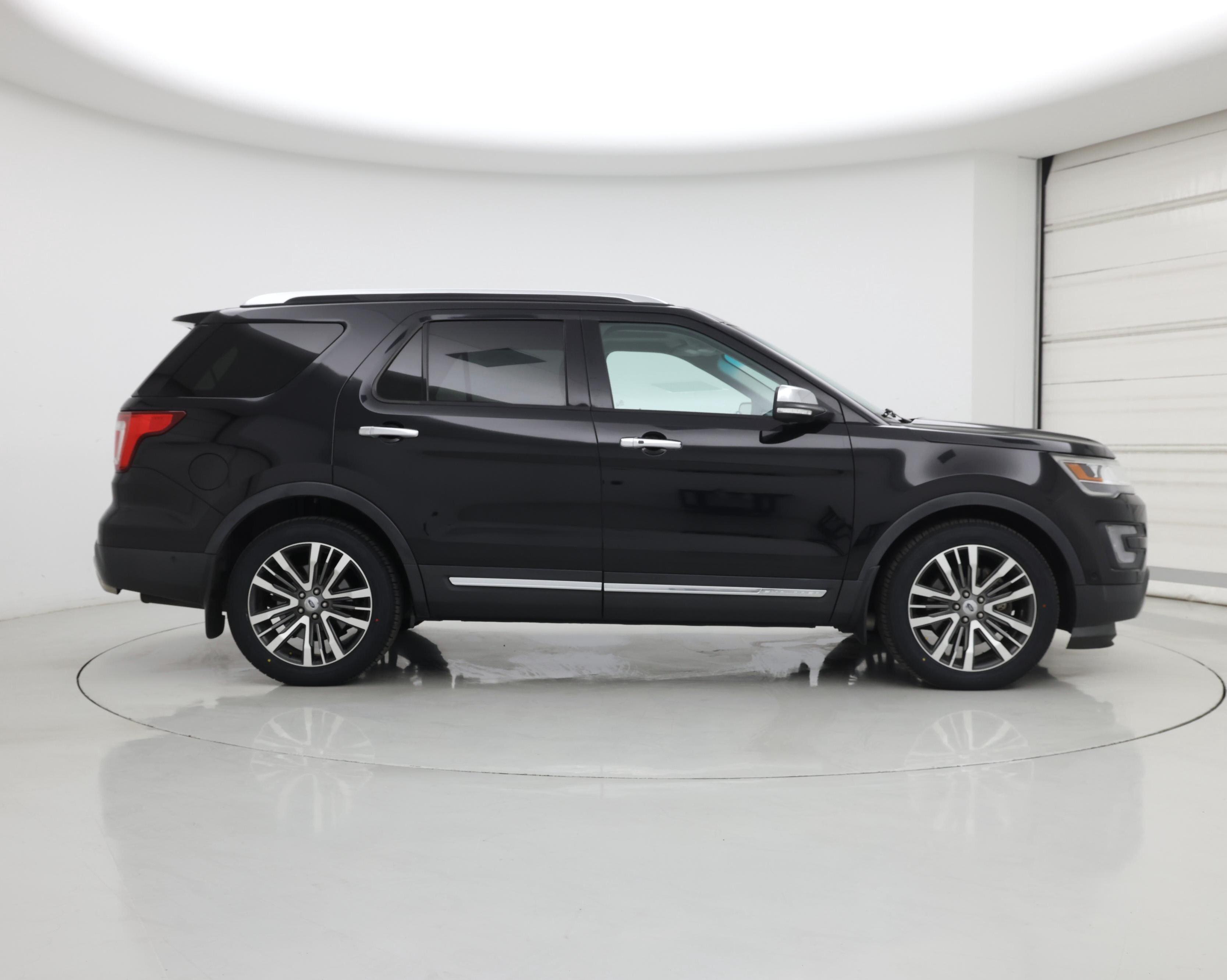 Thumbnail: 2016 Ford Explorer - 7