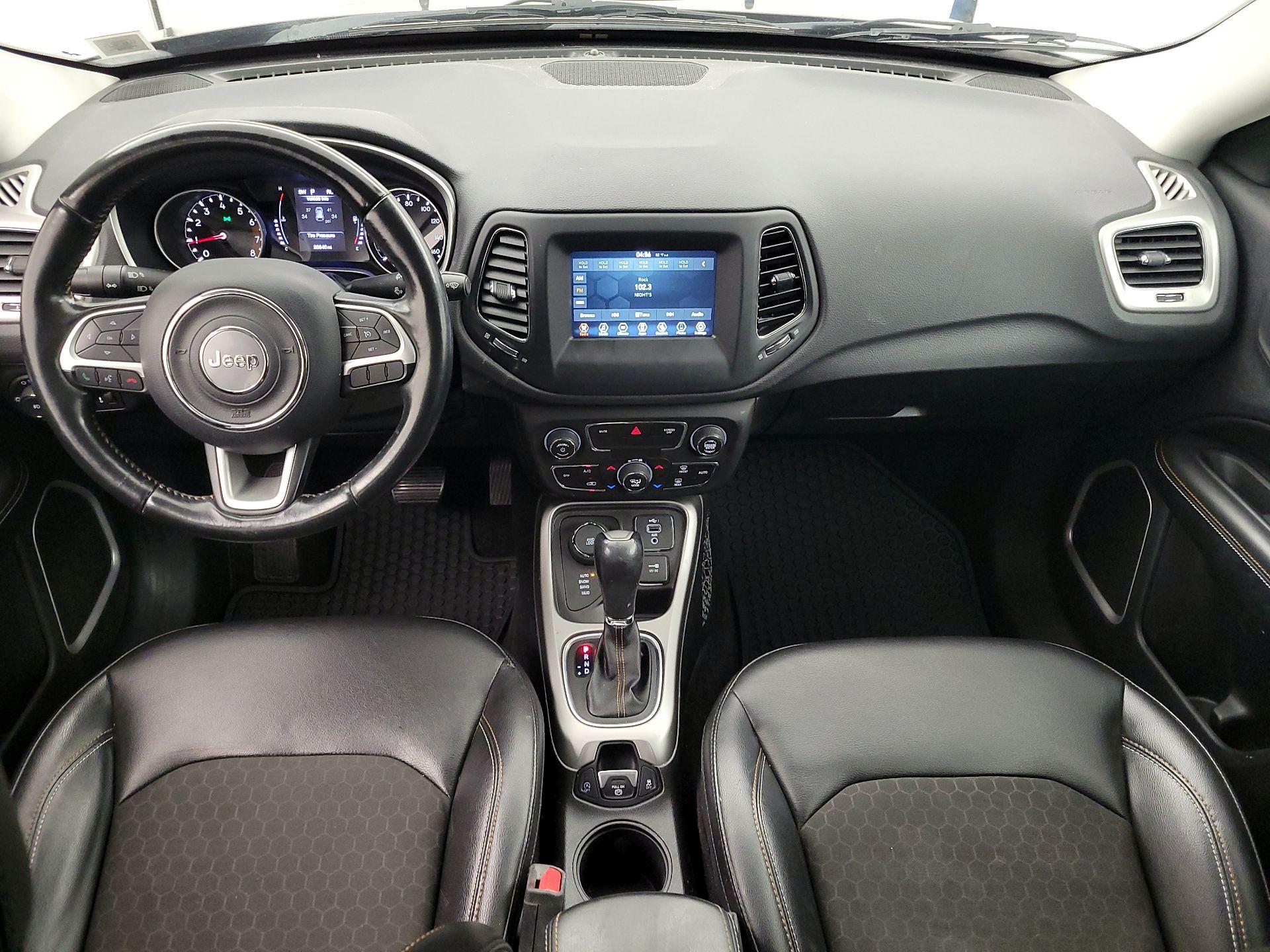 Thumbnail: 2020 Jeep Compass - 9
