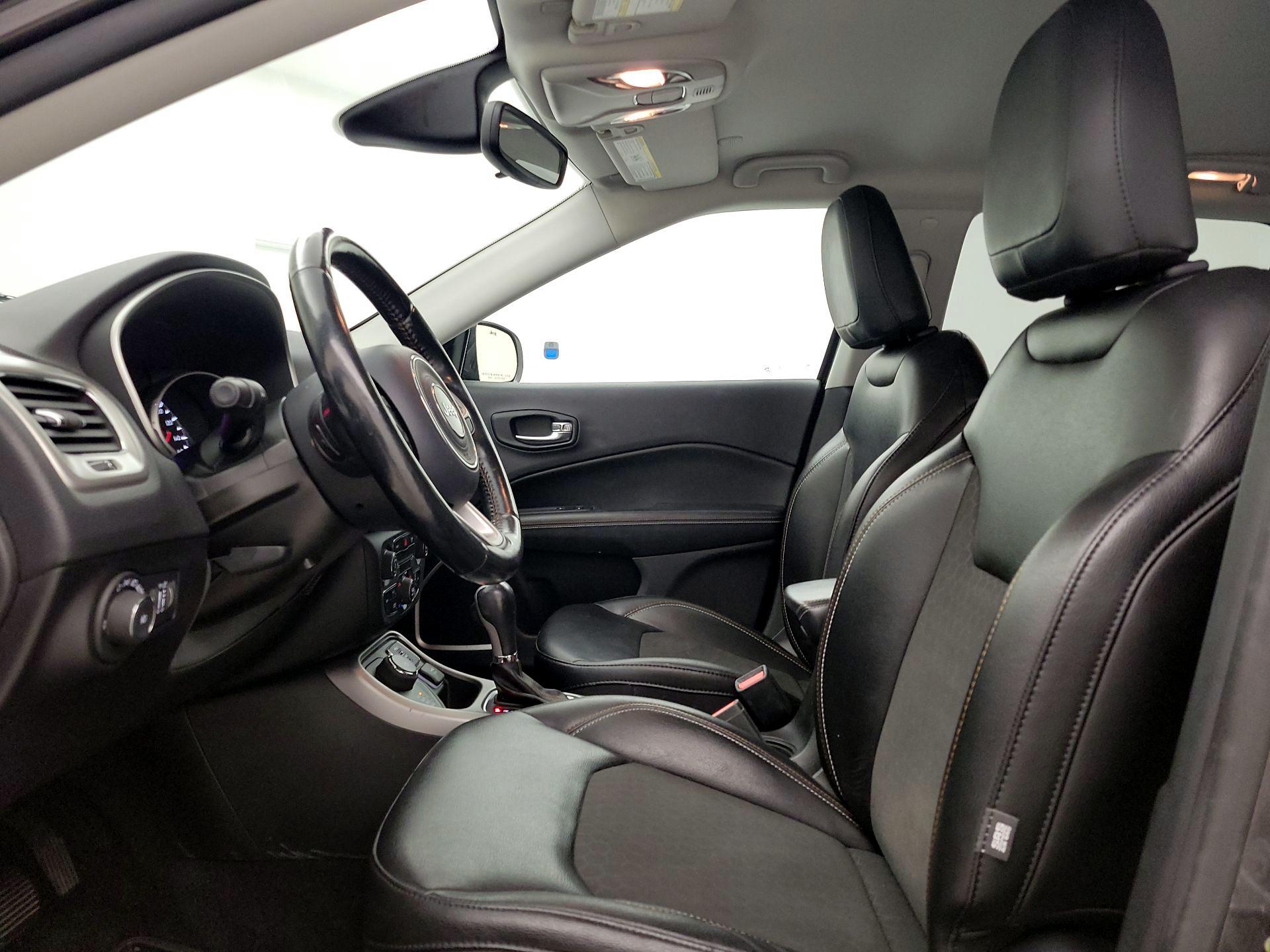 Thumbnail: 2020 Jeep Compass - 11
