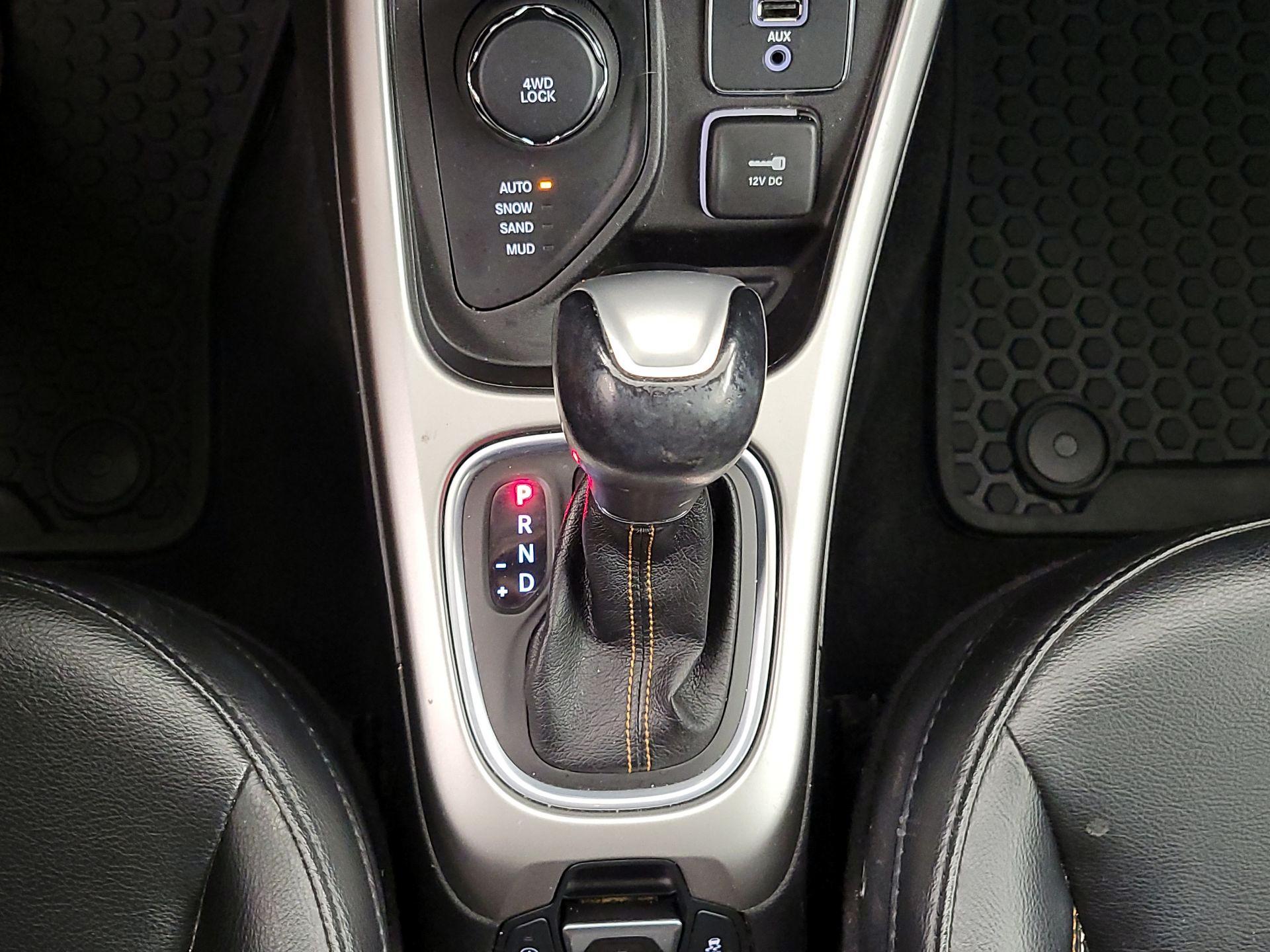 Thumbnail: 2020 Jeep Compass - 17