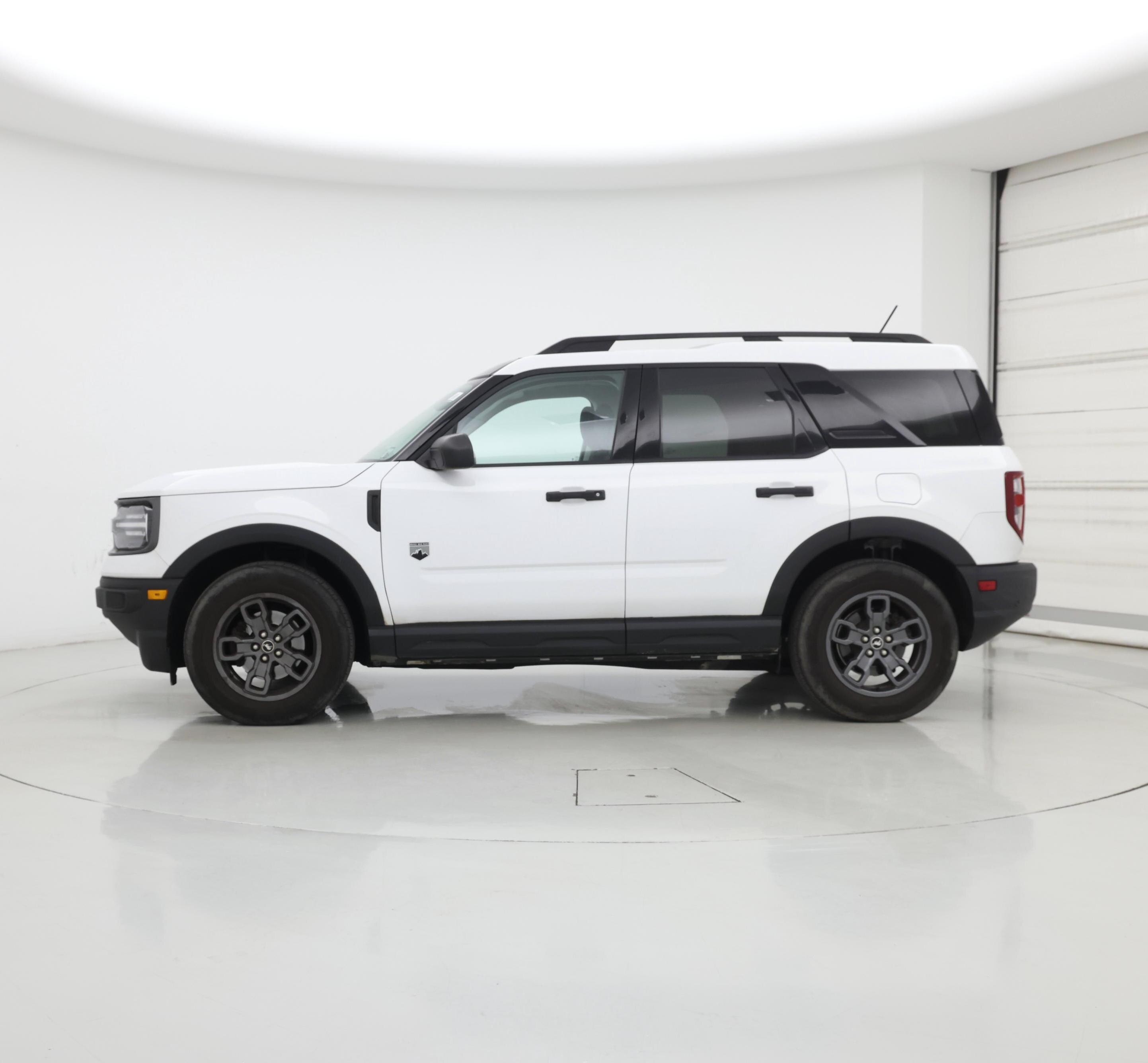Thumbnail: 2022 Ford Bronco Sport - 3