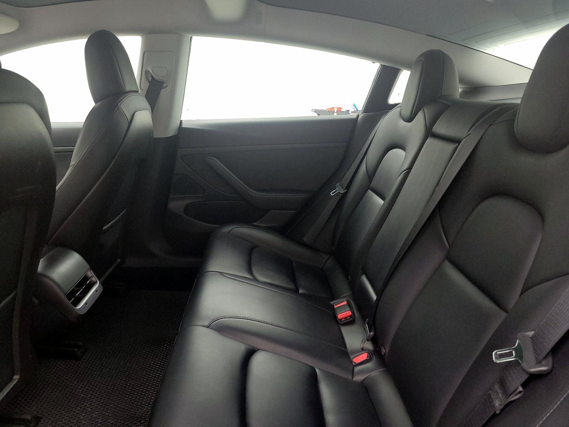 Thumbnail: 2020 Tesla Model 3 - 20