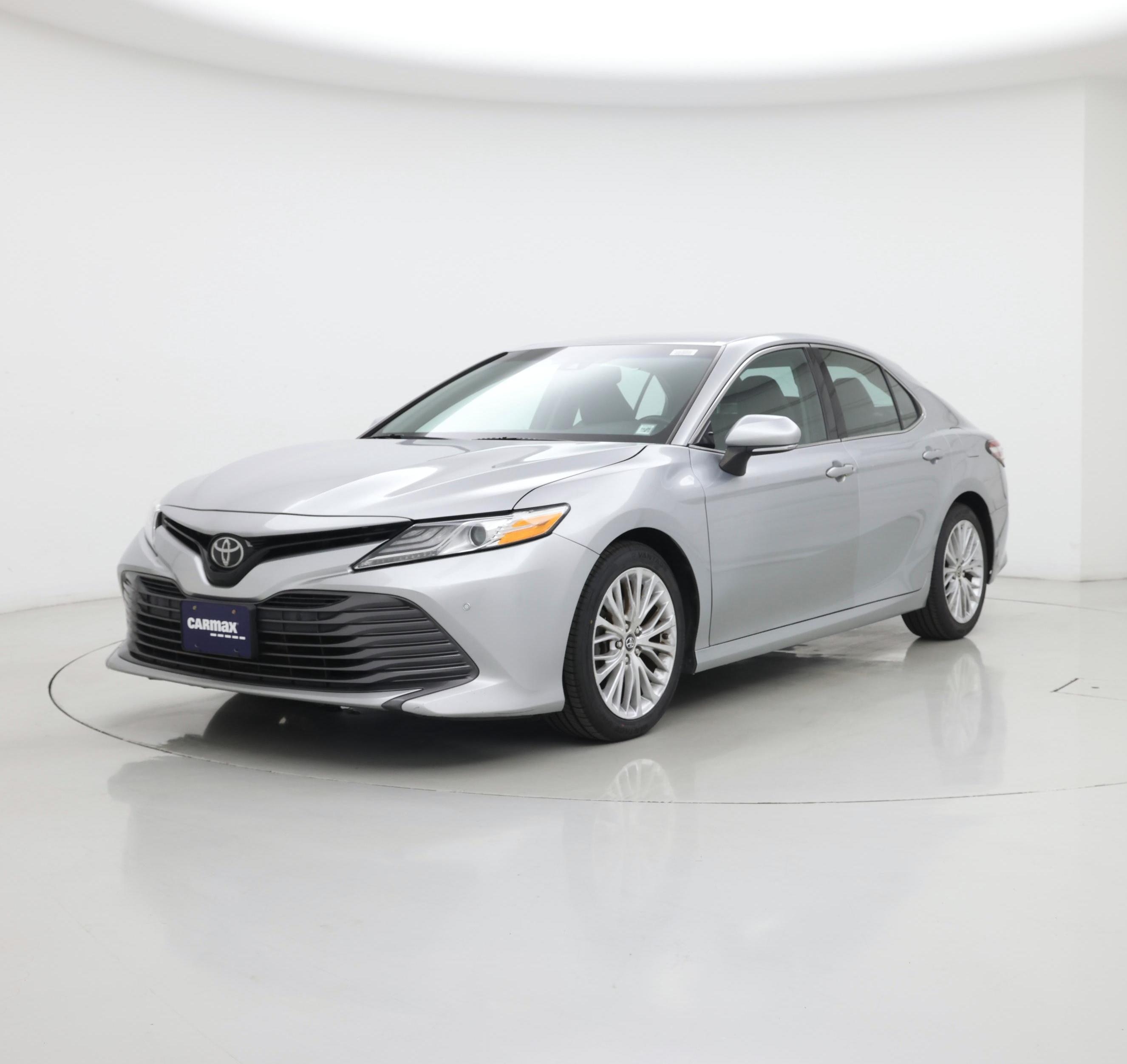 Thumbnail: 2018 Toyota Camry - 4