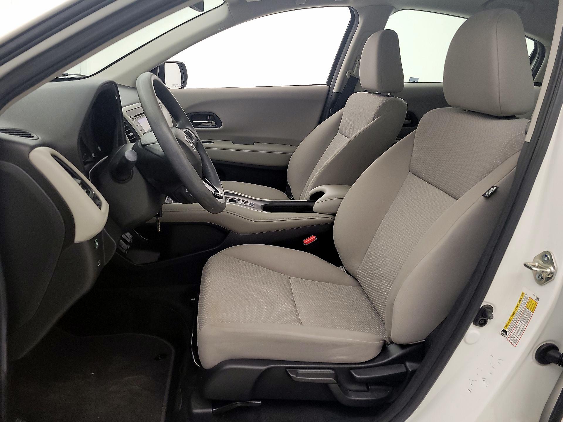 Thumbnail: 2018 Honda HR-V - 11
