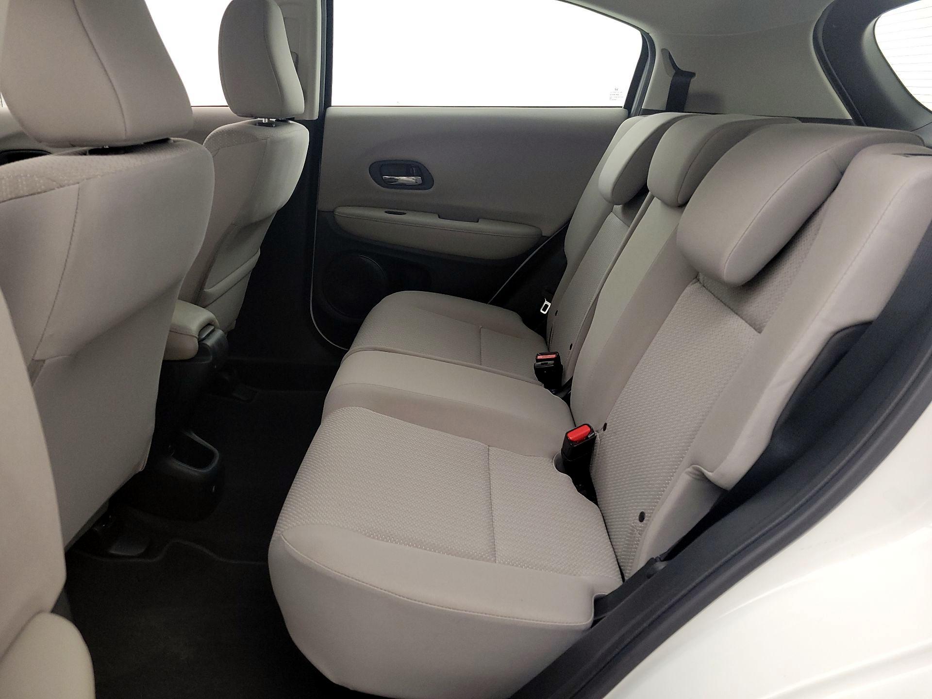 Thumbnail: 2018 Honda HR-V - 18