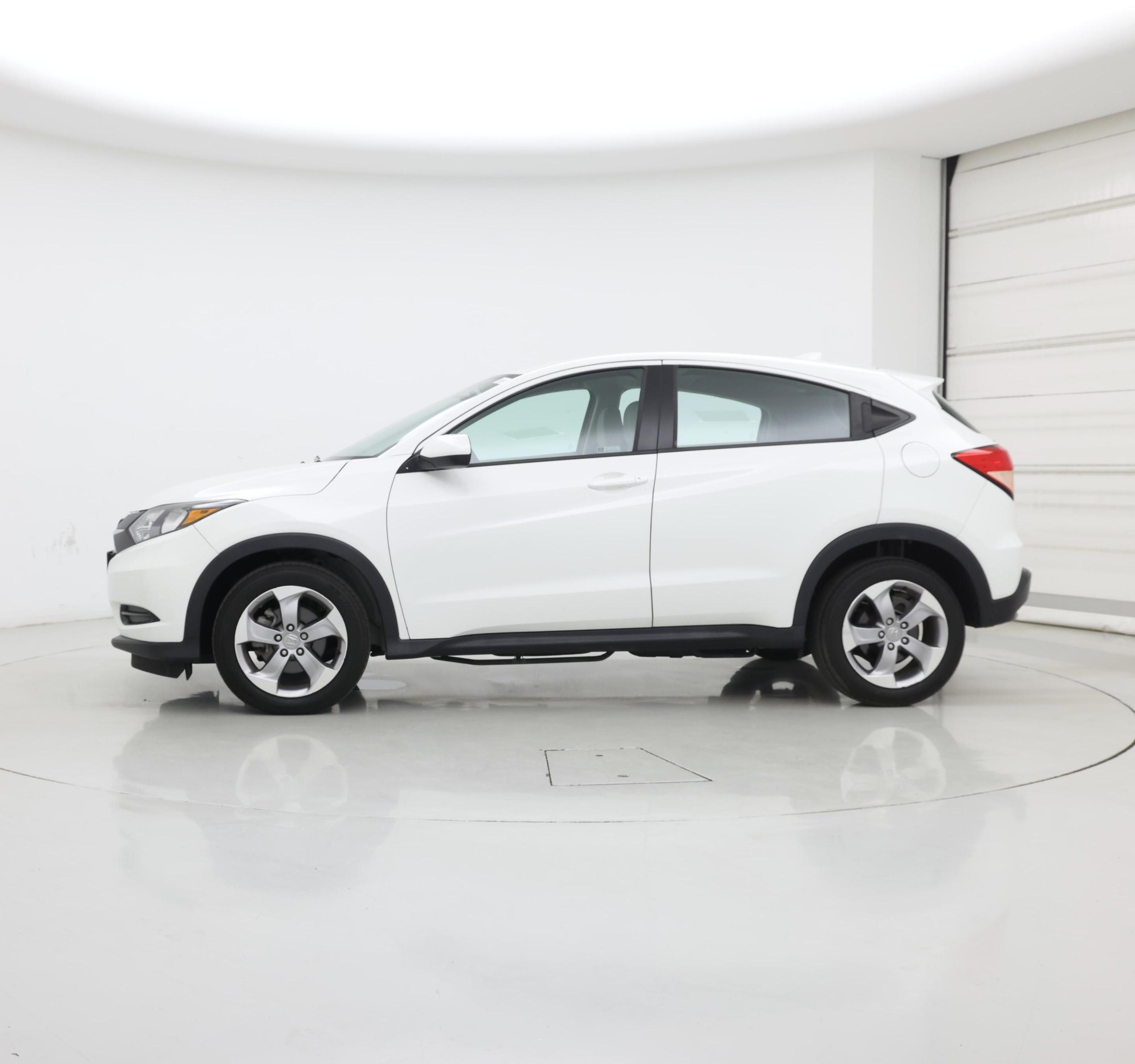 Thumbnail: 2018 Honda HR-V - 3