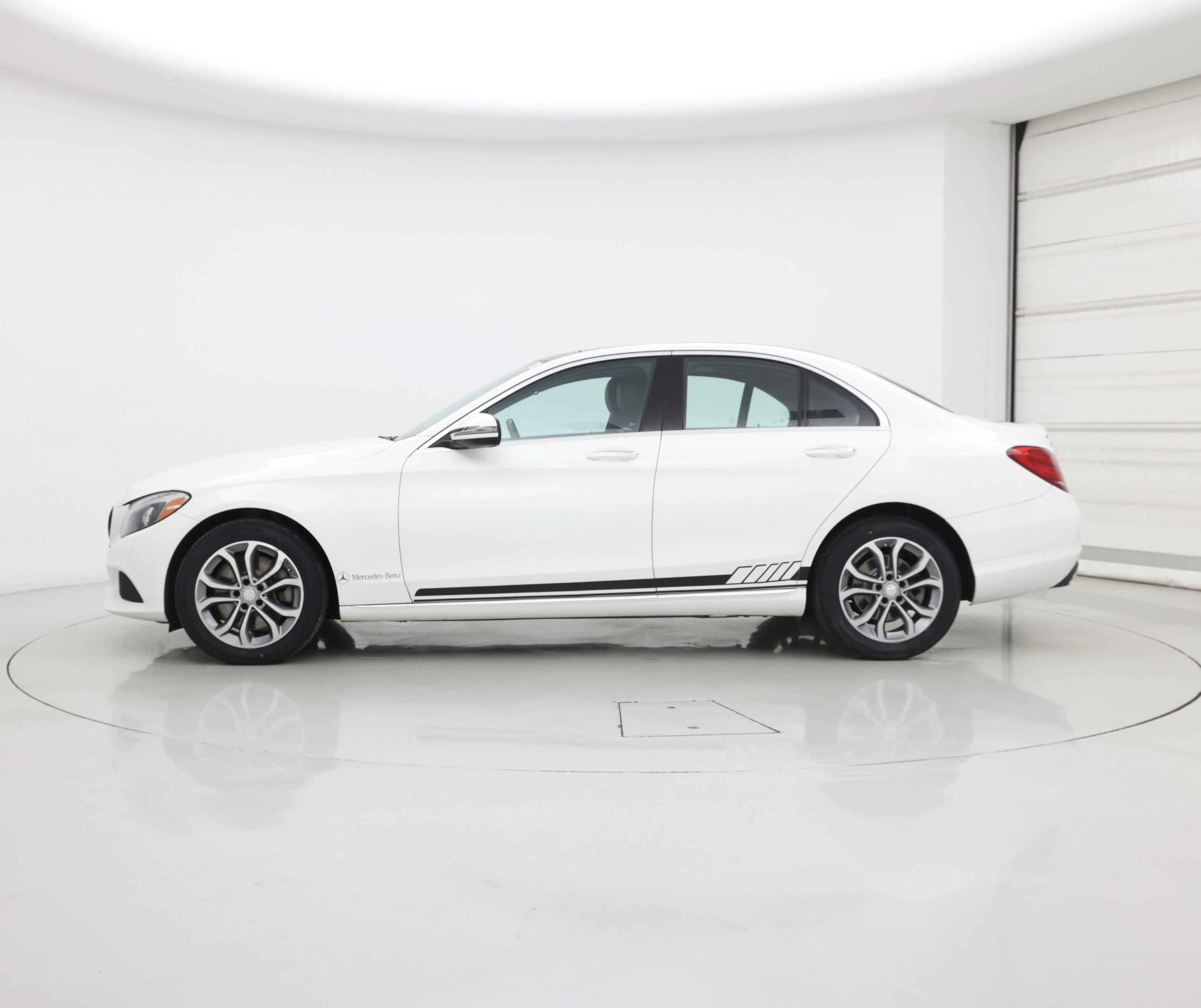 Thumbnail: 2017 Mercedes-Benz C-Class - 3
