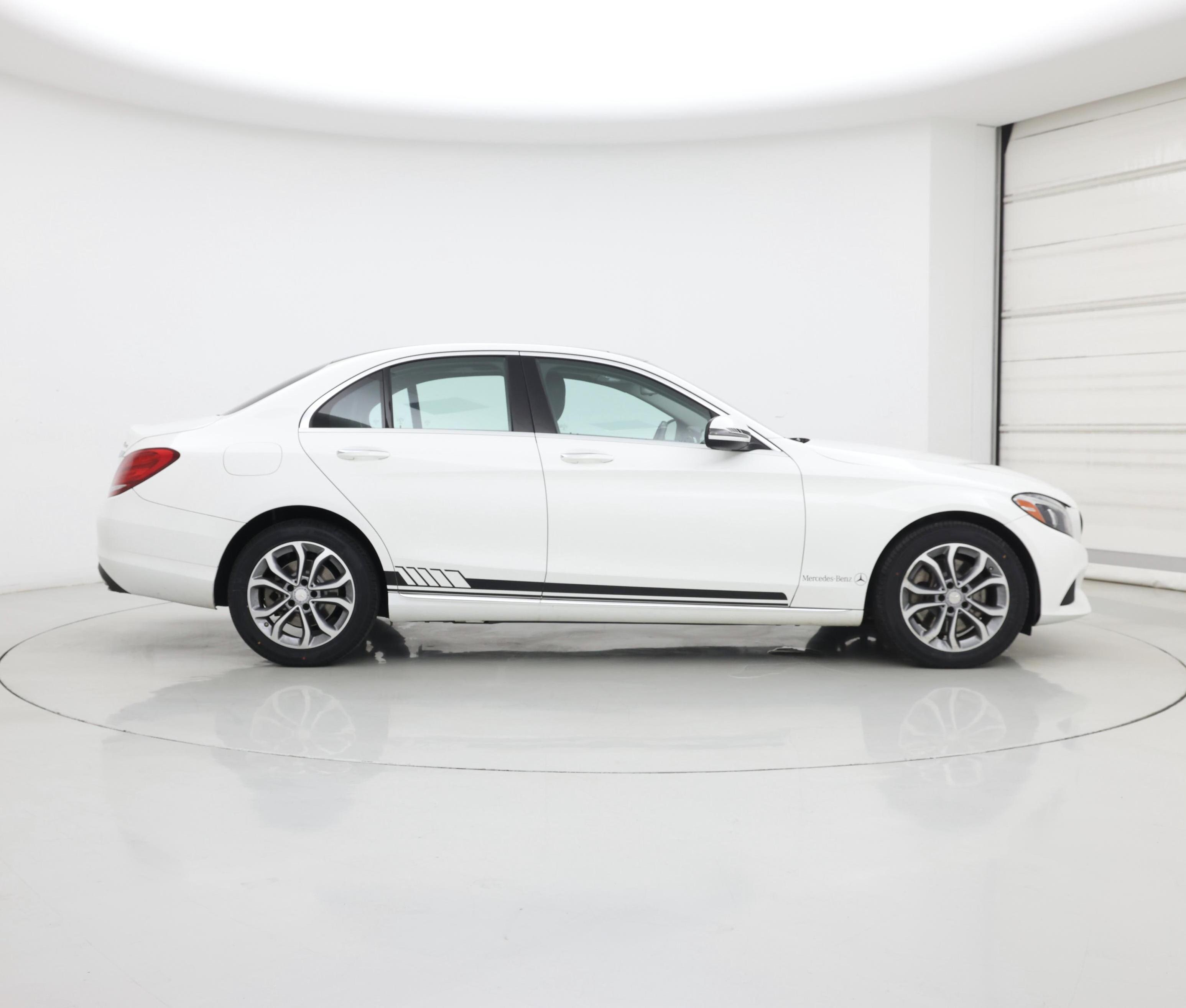 Thumbnail: 2017 Mercedes-Benz C-Class - 7