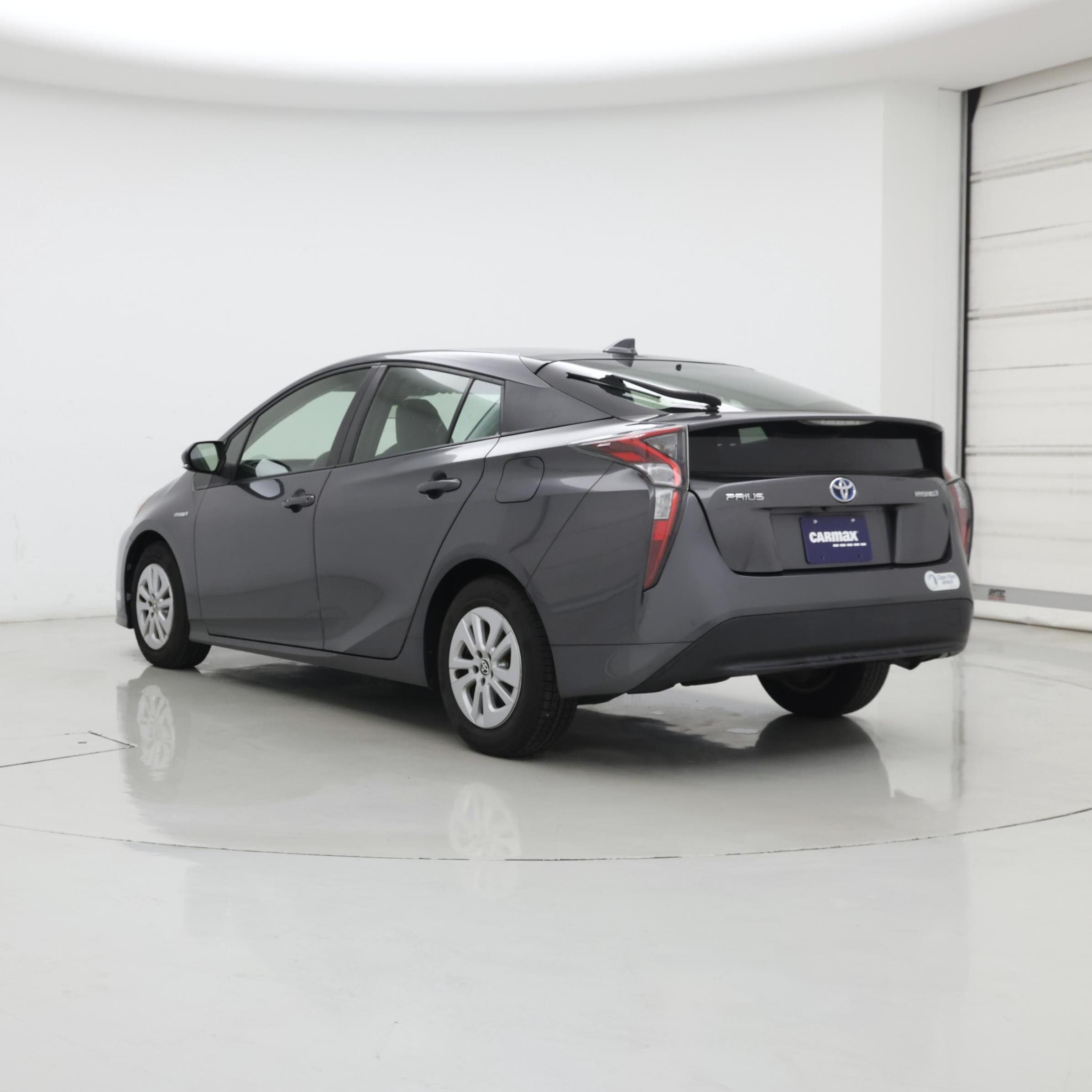 Thumbnail: 2017 Toyota Prius - 2