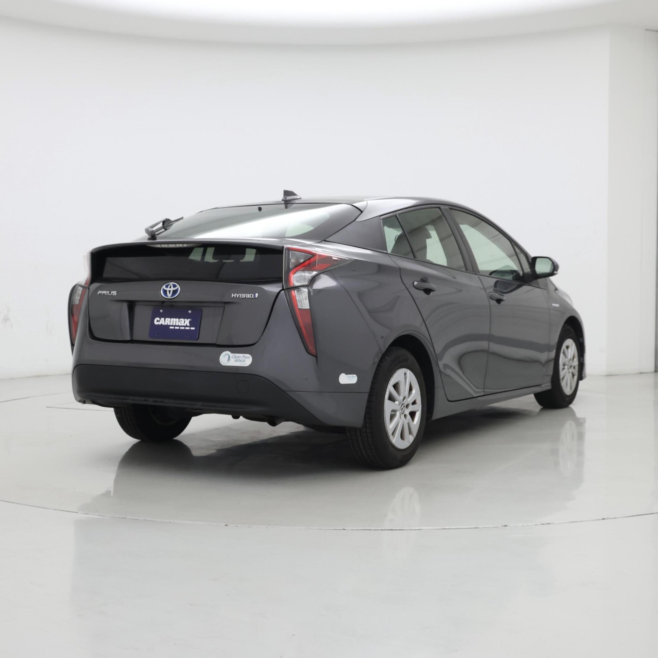 Thumbnail: 2017 Toyota Prius - 8