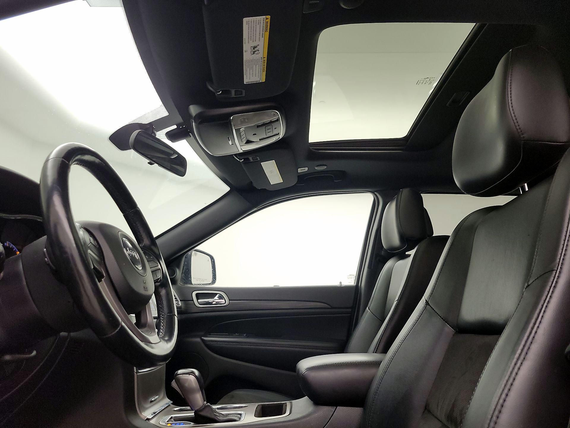 Thumbnail: 2021 Jeep Grand Cherokee - 20