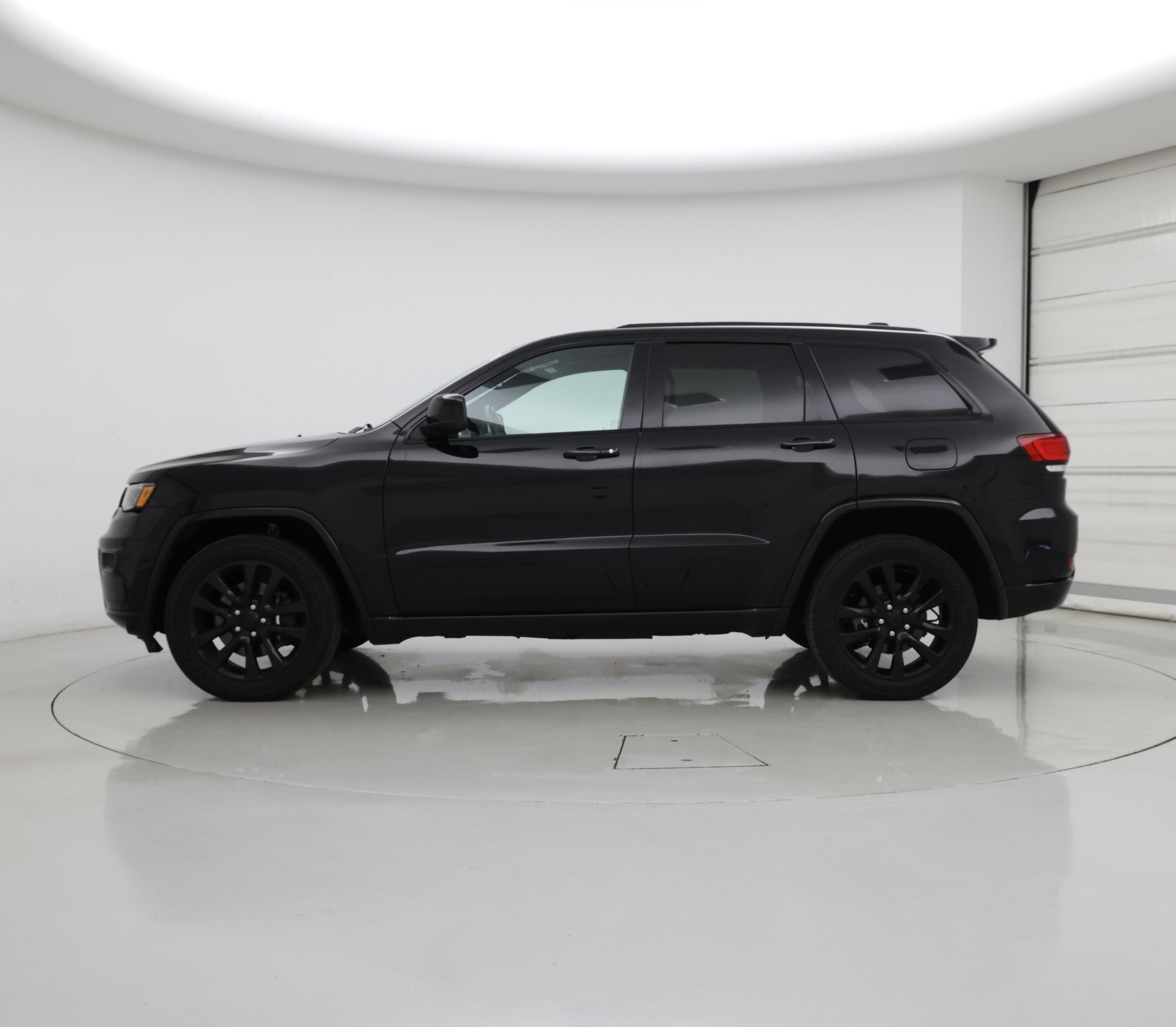 Thumbnail: 2021 Jeep Grand Cherokee - 3