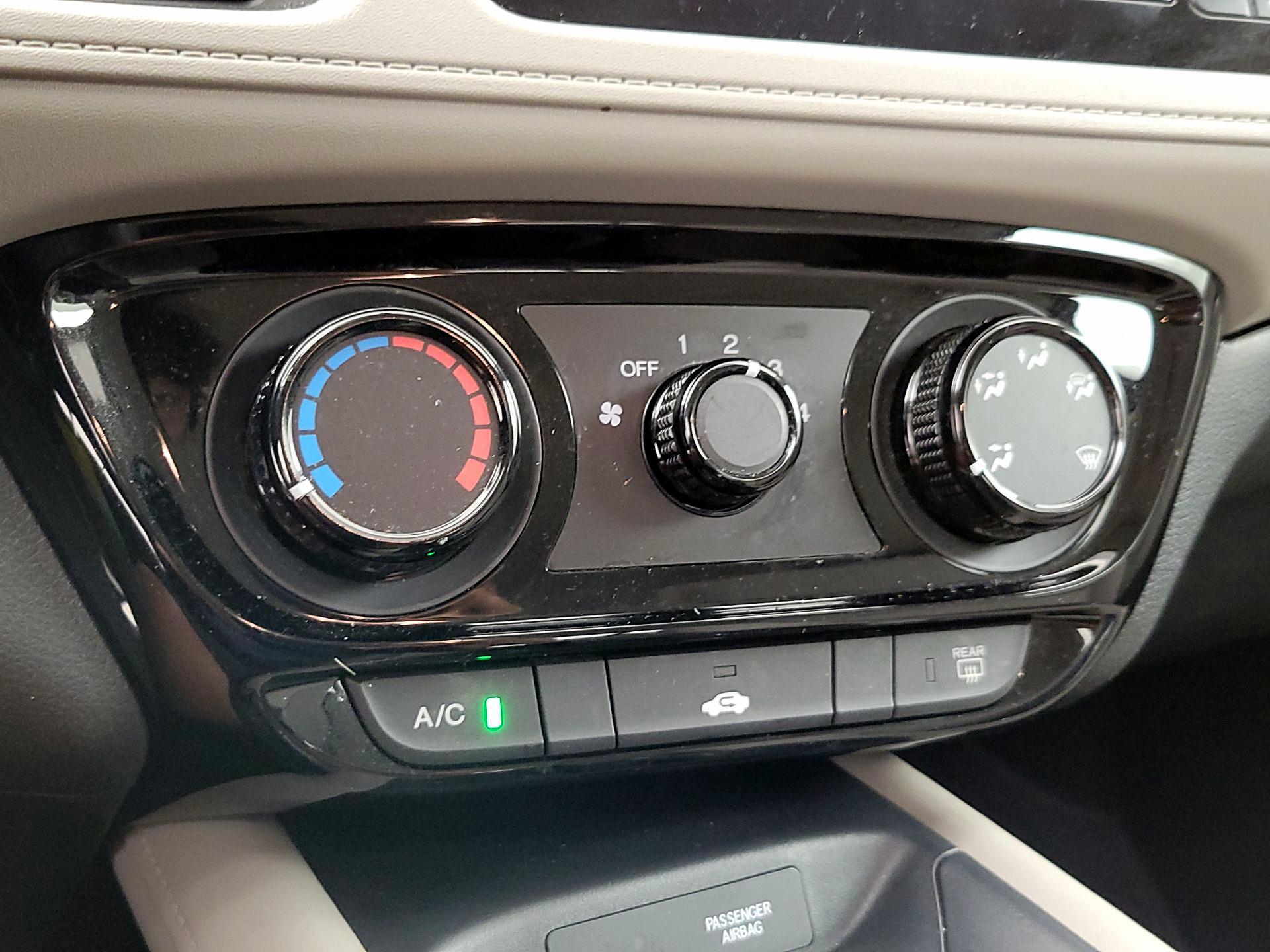 Thumbnail: 2018 Honda HR-V - 16