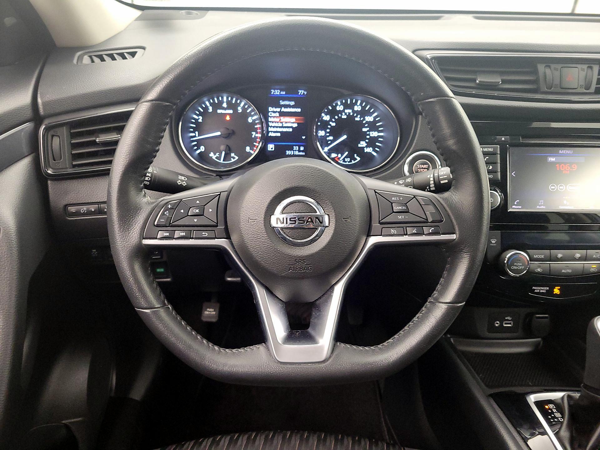 Thumbnail: 2020 Nissan Rogue - 10