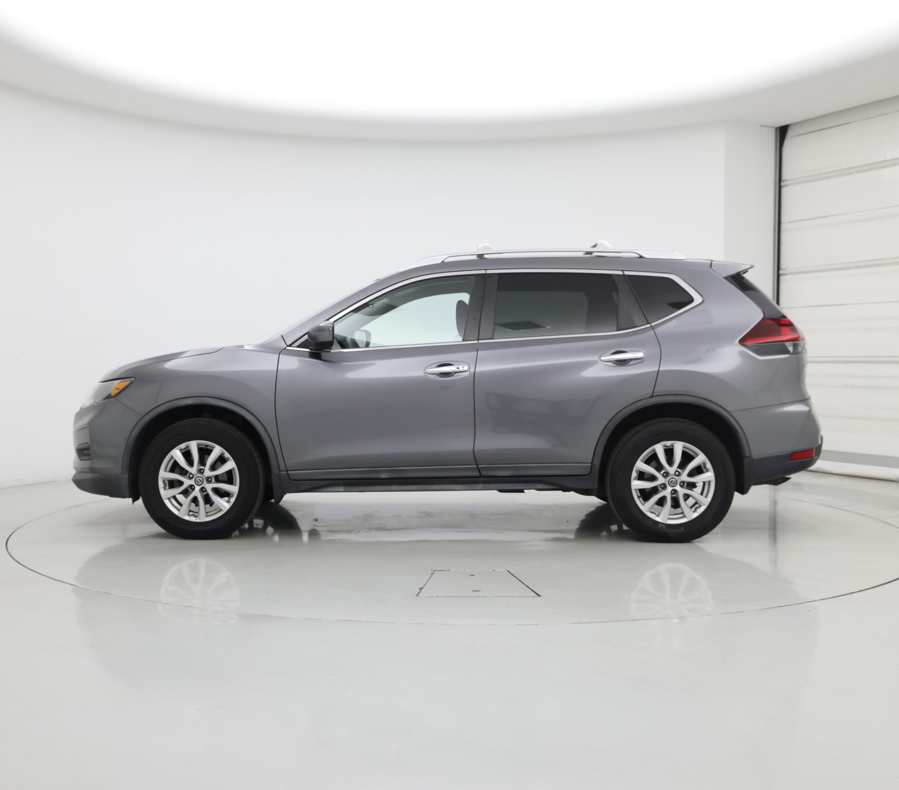 Thumbnail: 2020 Nissan Rogue - 3