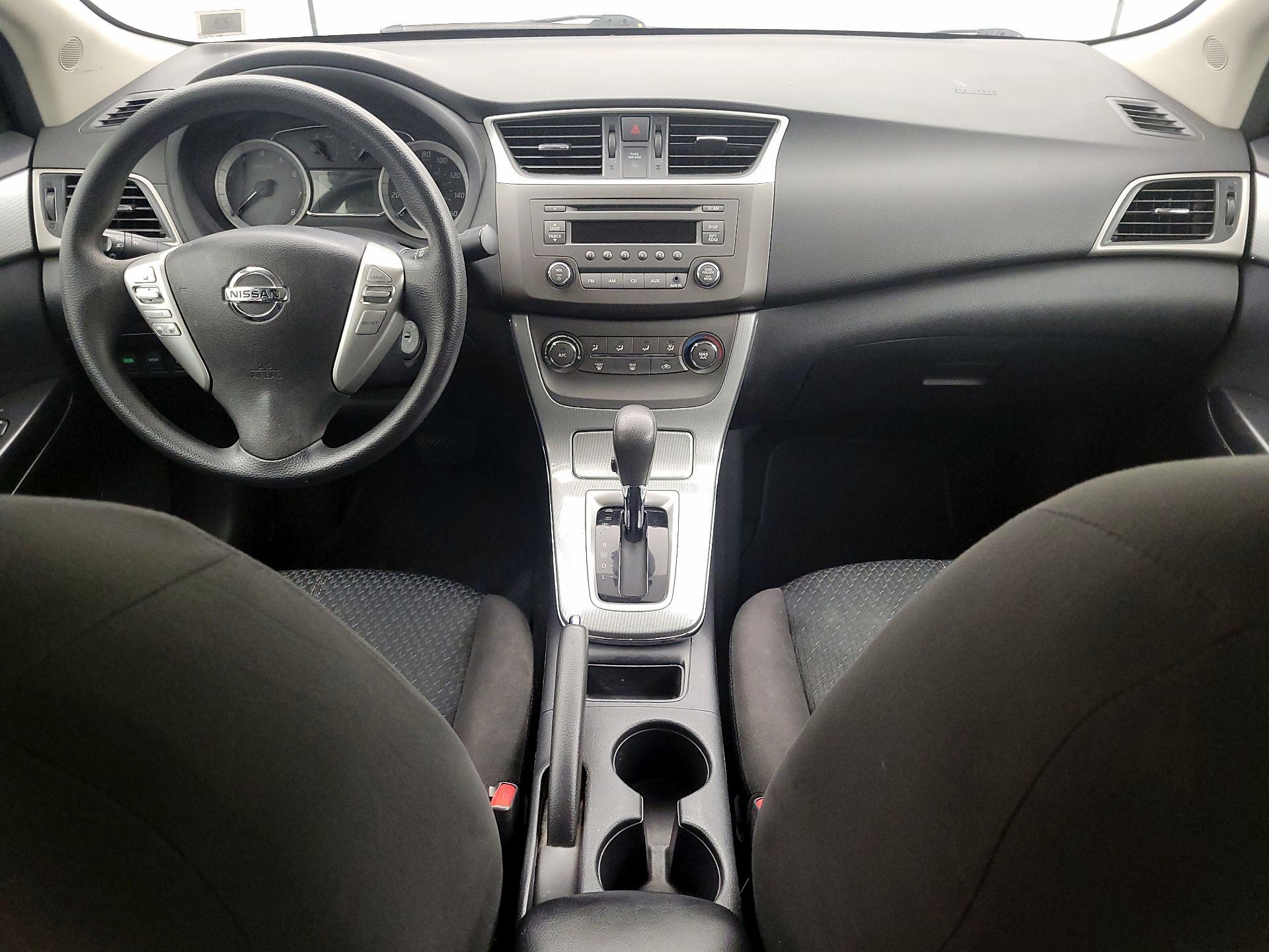 Thumbnail: 2014 Nissan Sentra - 9