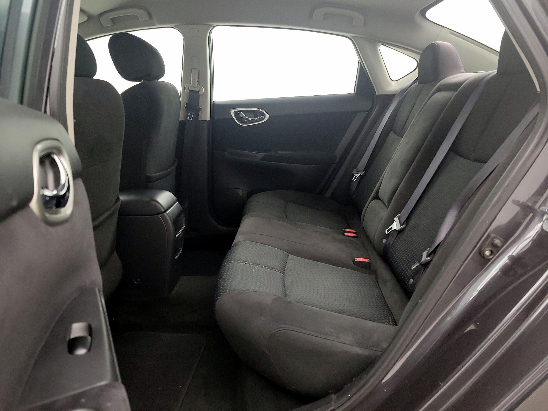 Thumbnail: 2014 Nissan Sentra - 17