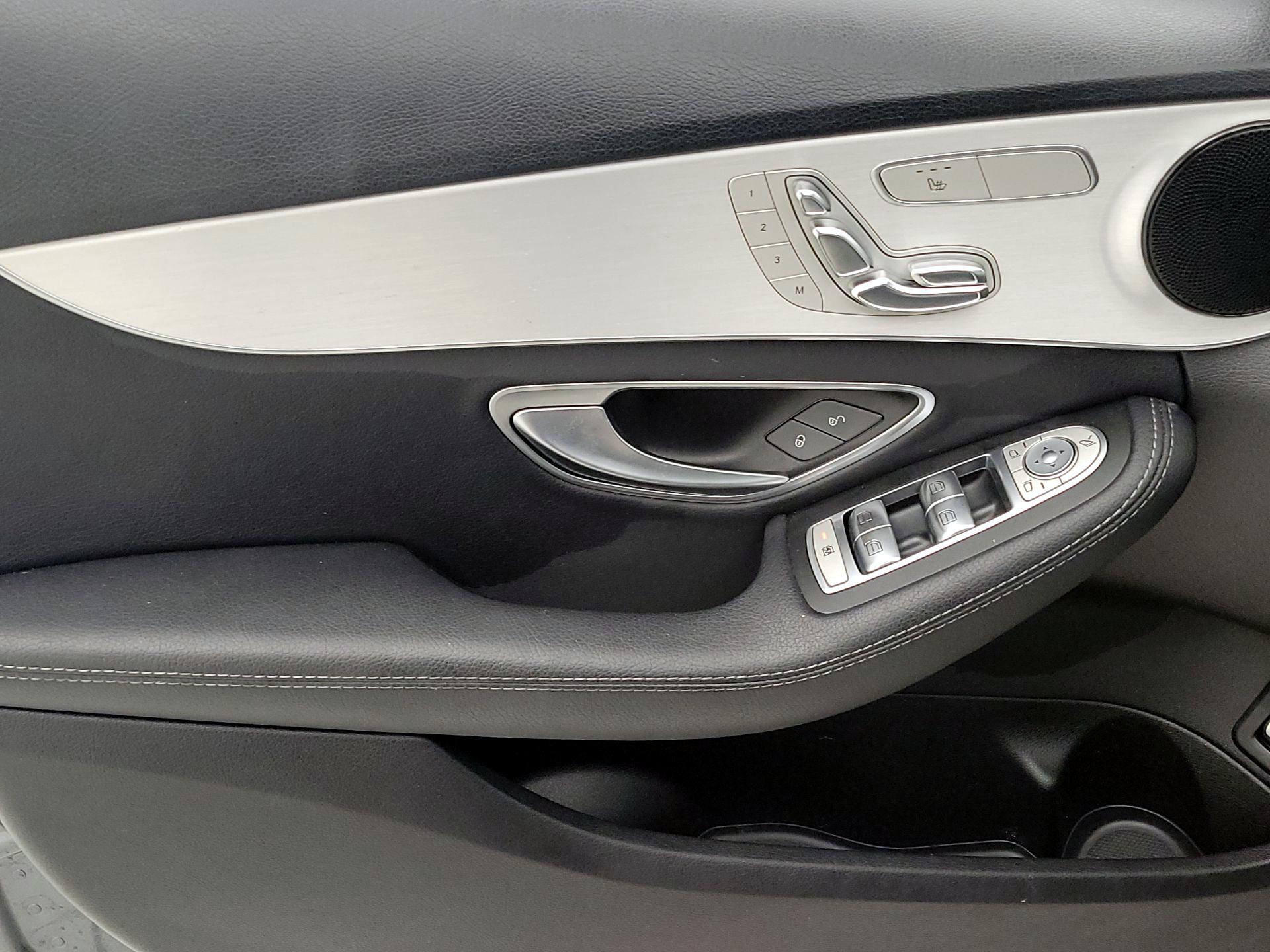 Thumbnail: 2019 Mercedes-Benz C-Class - 12