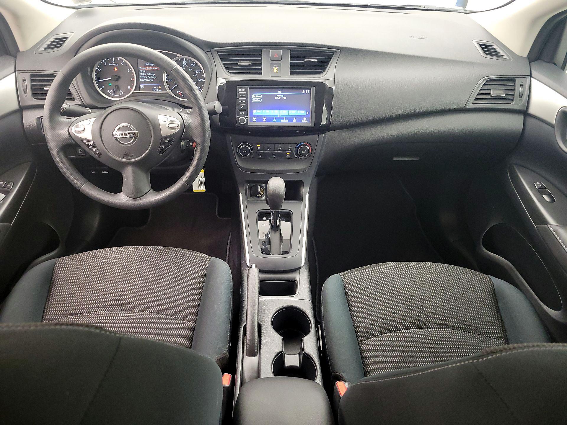 Thumbnail: 2019 Nissan Sentra - 9