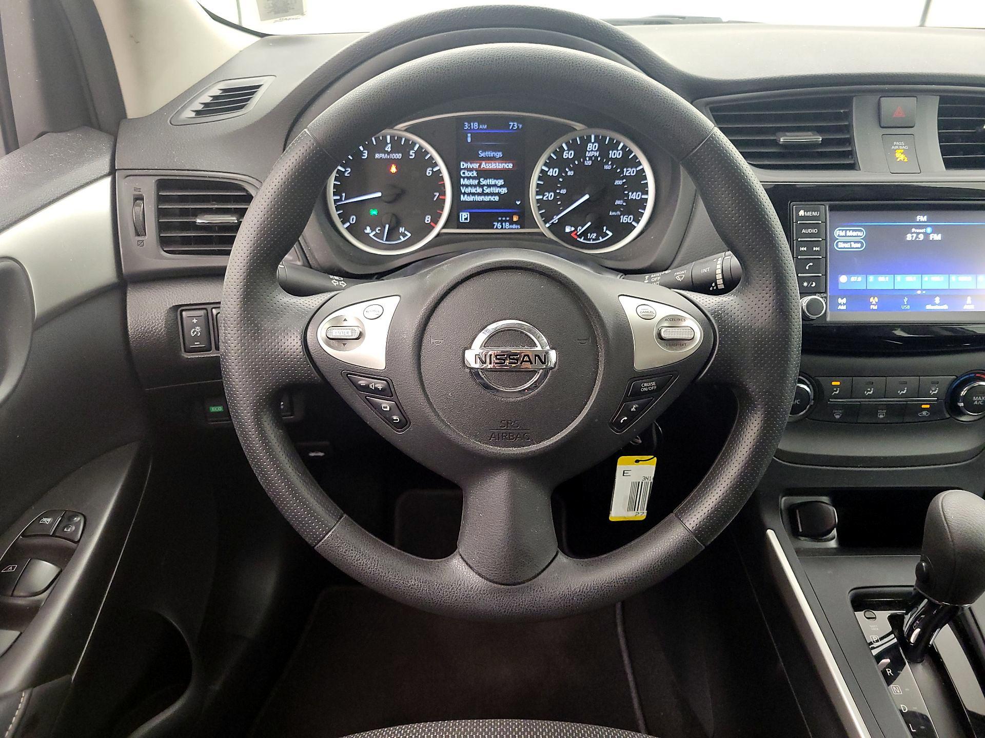 Thumbnail: 2019 Nissan Sentra - 10