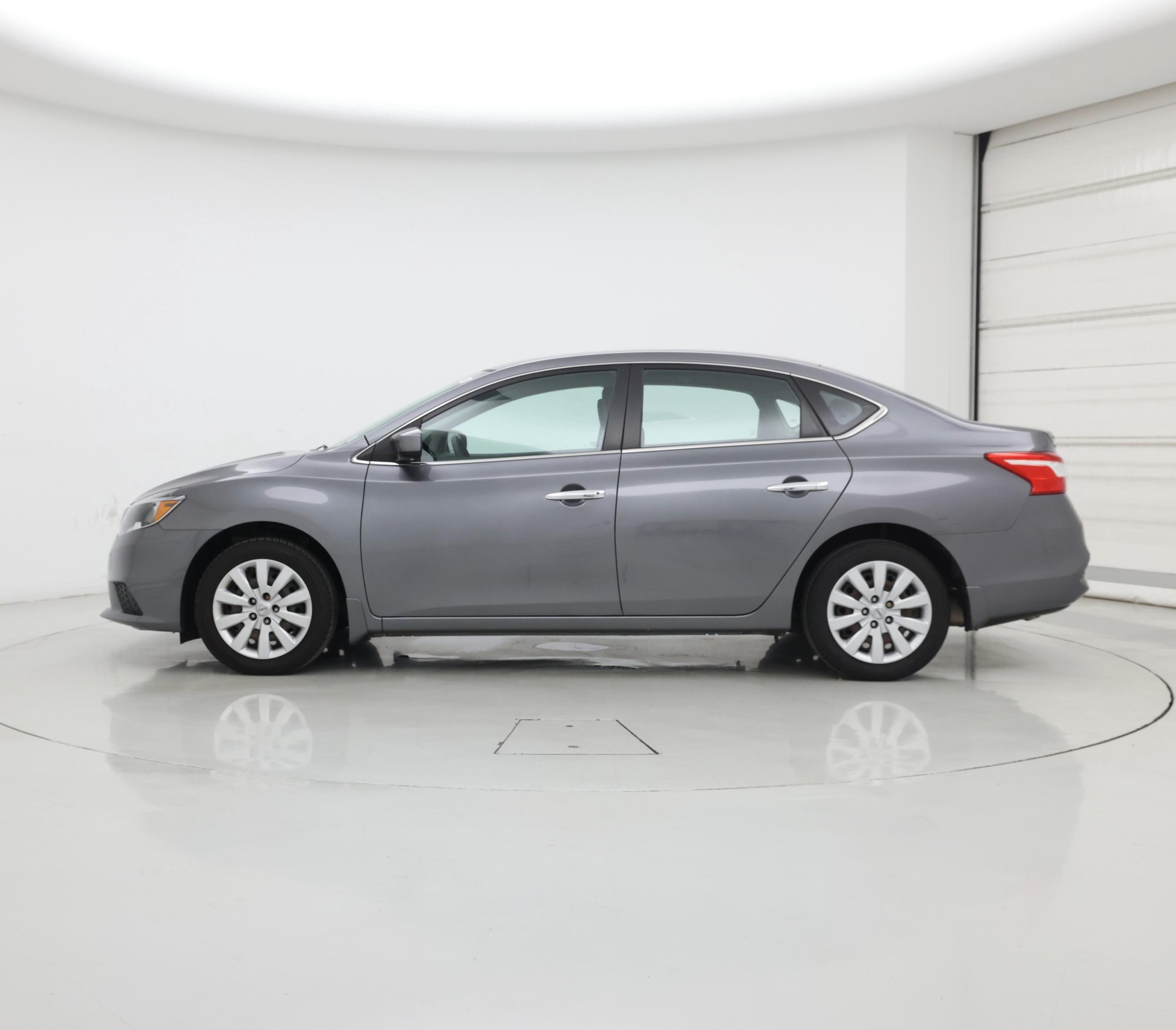 Thumbnail: 2019 Nissan Sentra - 3