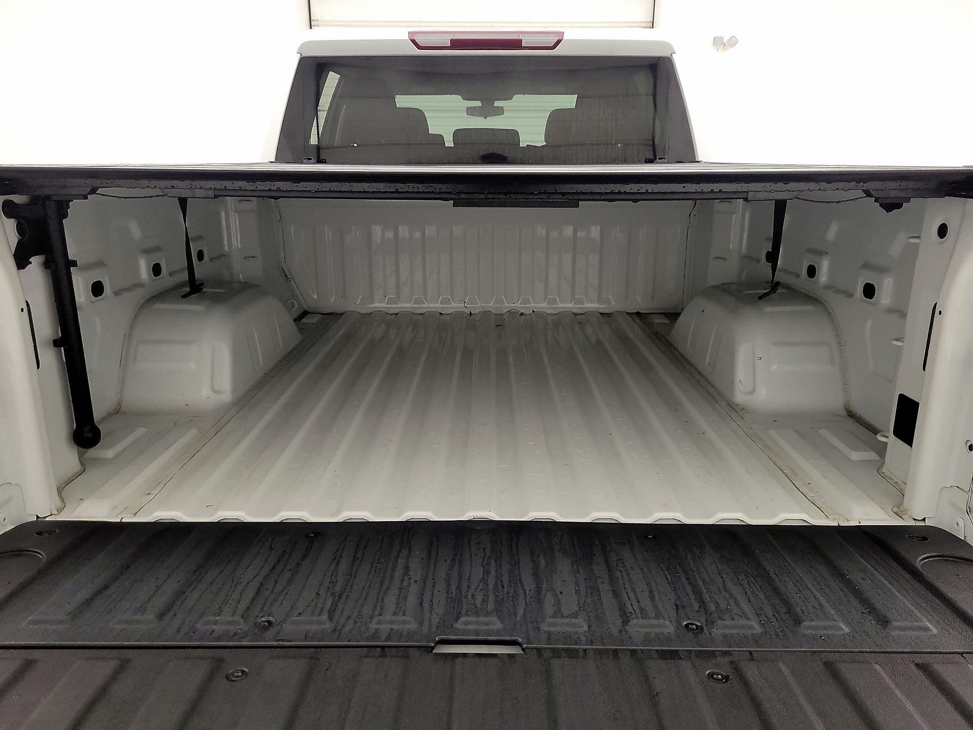 Thumbnail: 2021 Chevrolet Silverado 1500 - 20