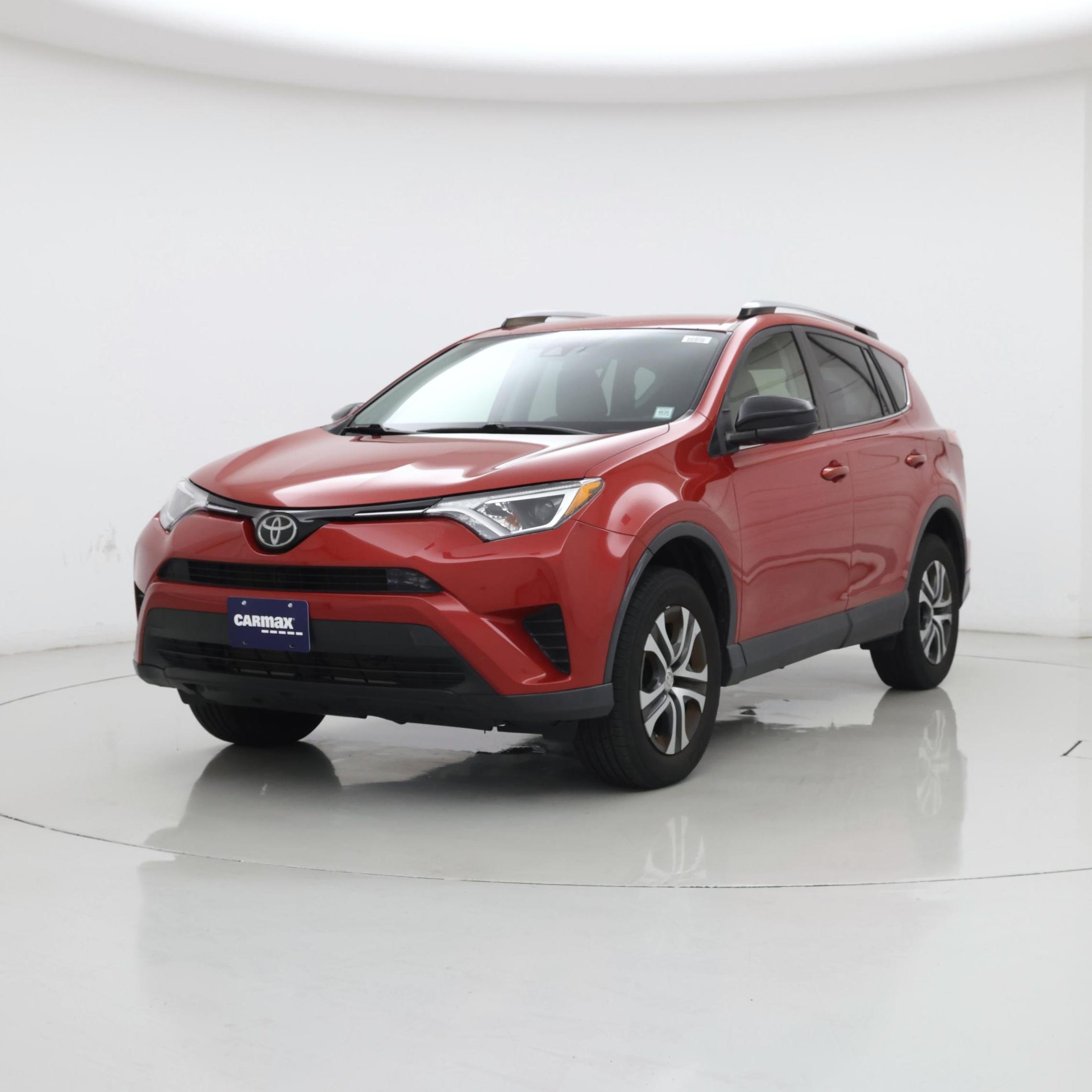 Thumbnail: 2017 Toyota RAV4 - 4