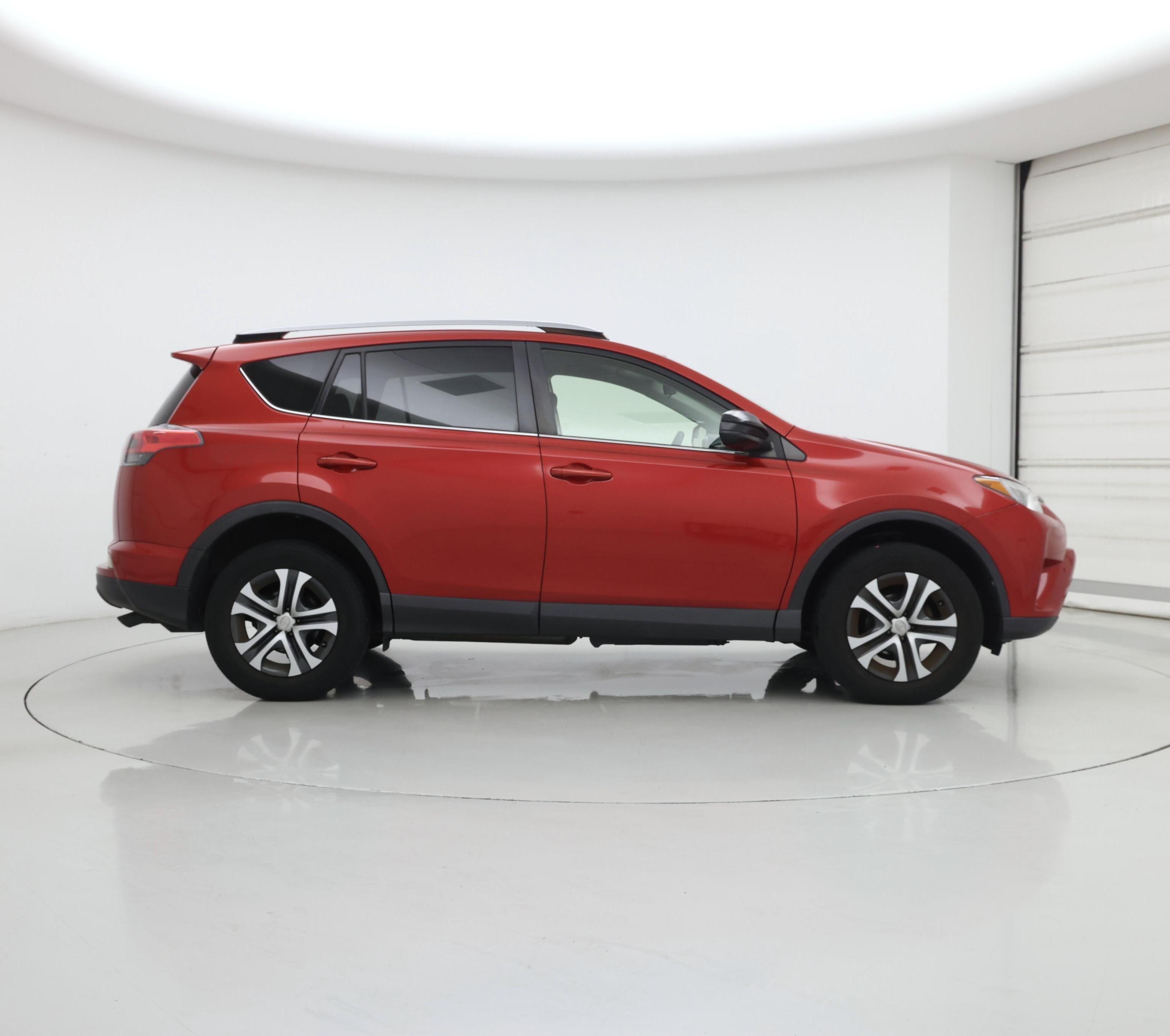 Thumbnail: 2017 Toyota RAV4 - 7