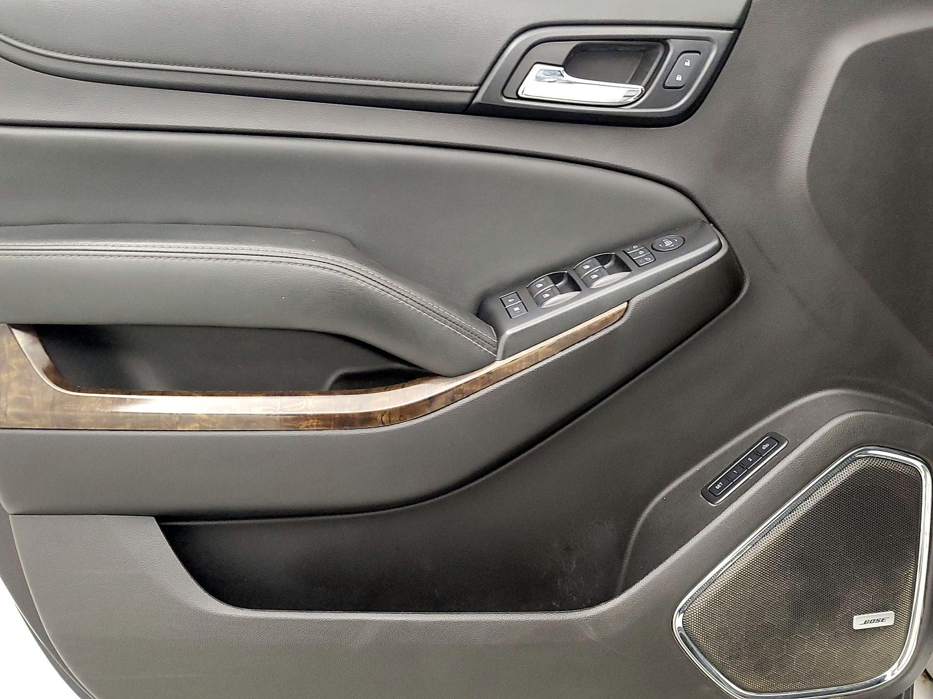 Thumbnail: 2016 Chevrolet Tahoe - 12