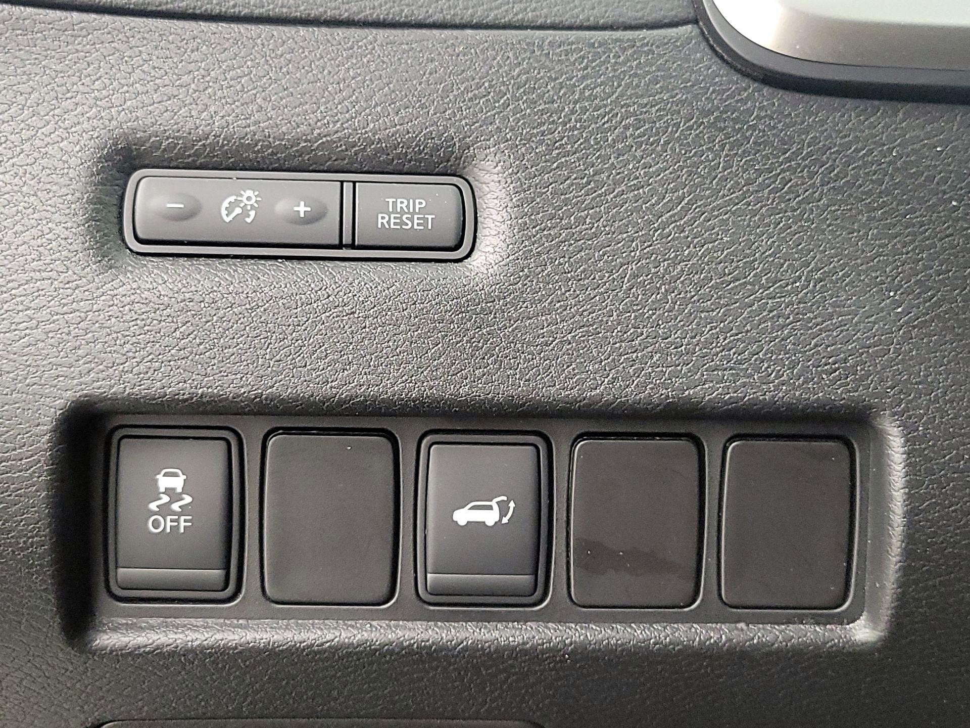 Thumbnail: 2015 Nissan Murano - 13