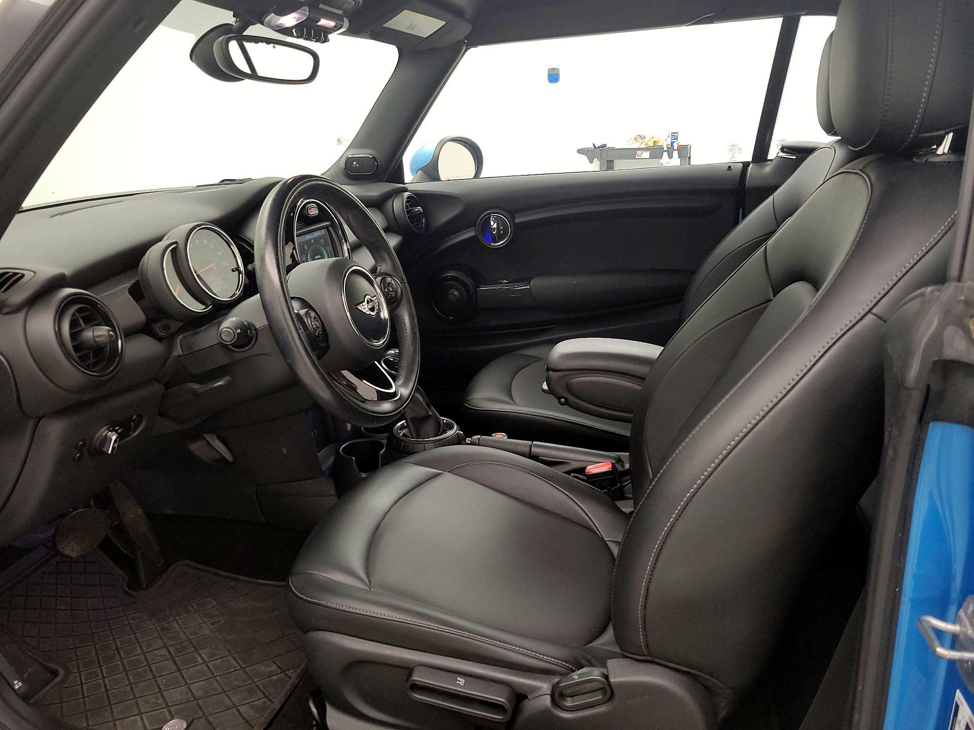 Thumbnail: 2016 MINI Cooper - 11