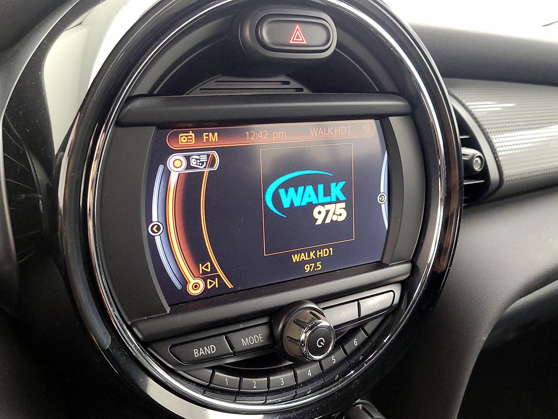 Thumbnail: 2016 MINI Cooper - 15
