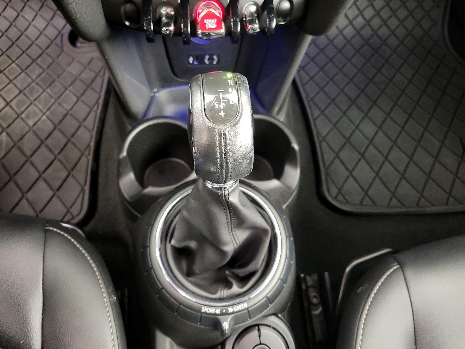 Thumbnail: 2016 MINI Cooper - 17
