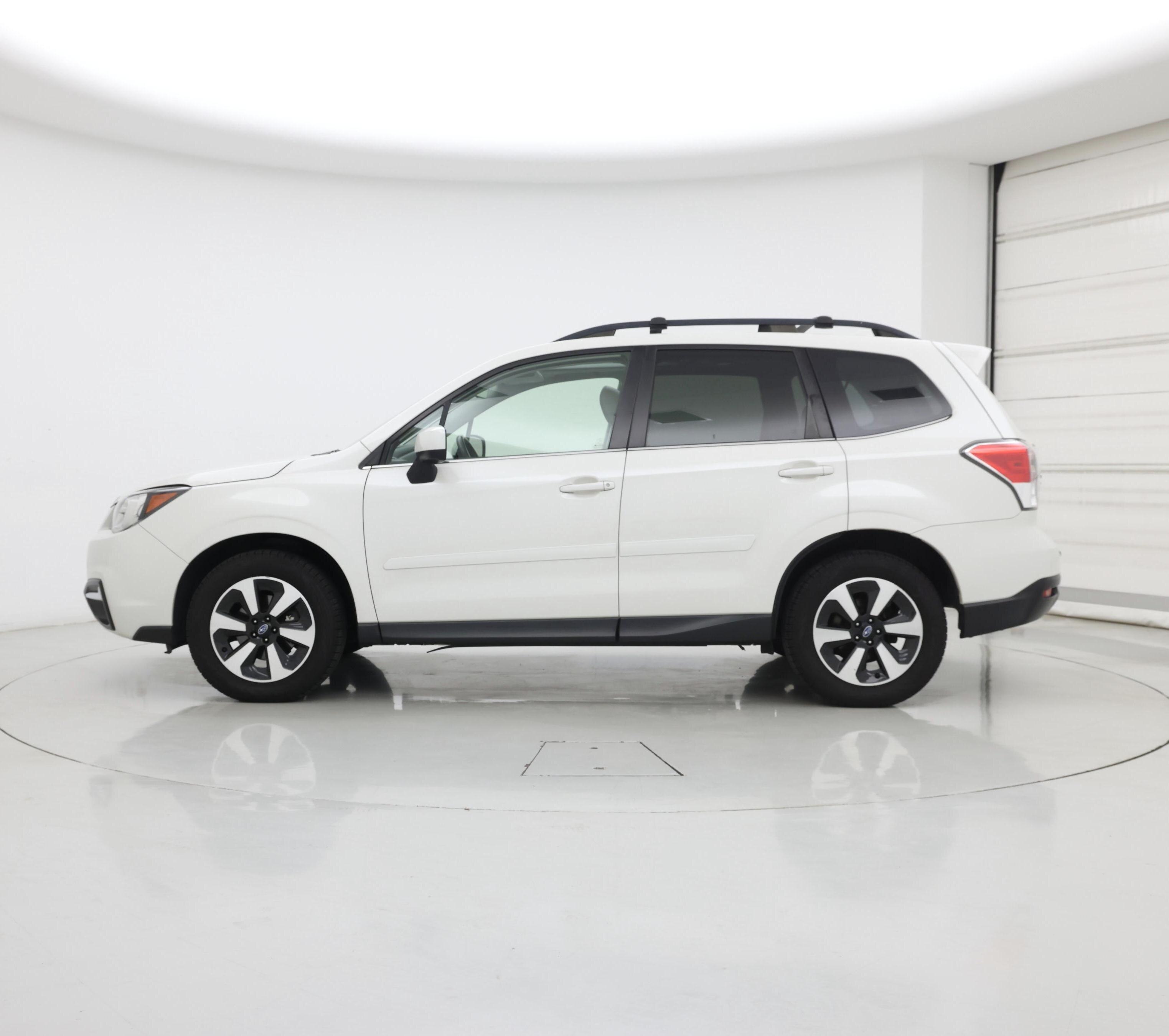 Thumbnail: 2017 Subaru Forester - 3