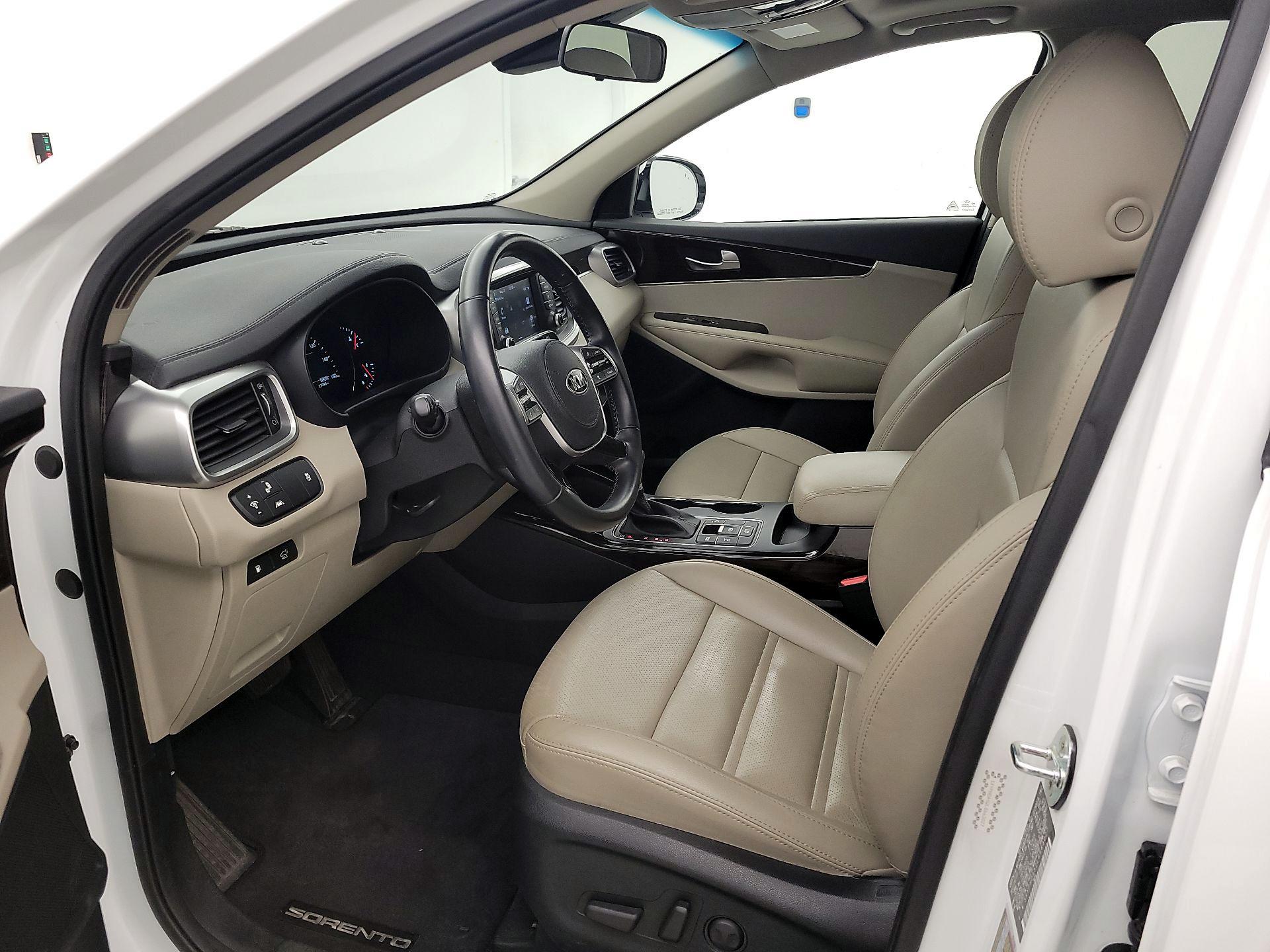 Thumbnail: 2020 Kia Sorento - 11