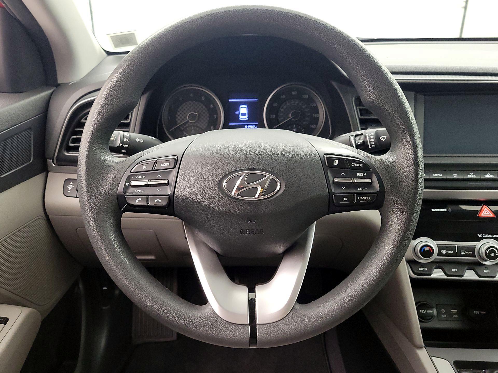 Thumbnail: 2020 Hyundai Elantra - 10