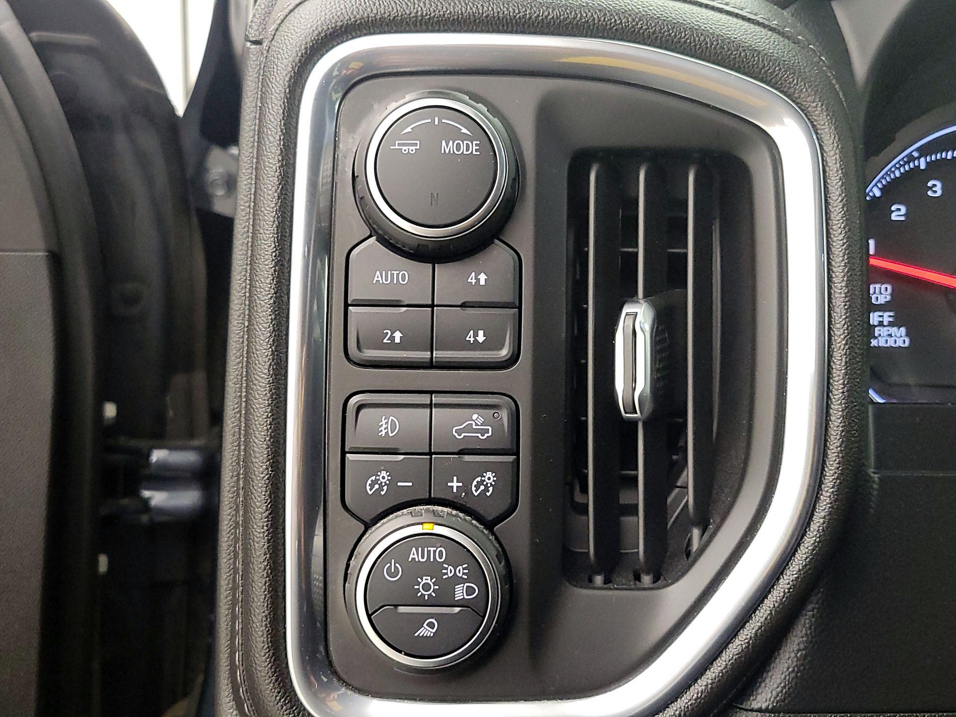 Thumbnail: 2021 Chevrolet Silverado 1500 - 13